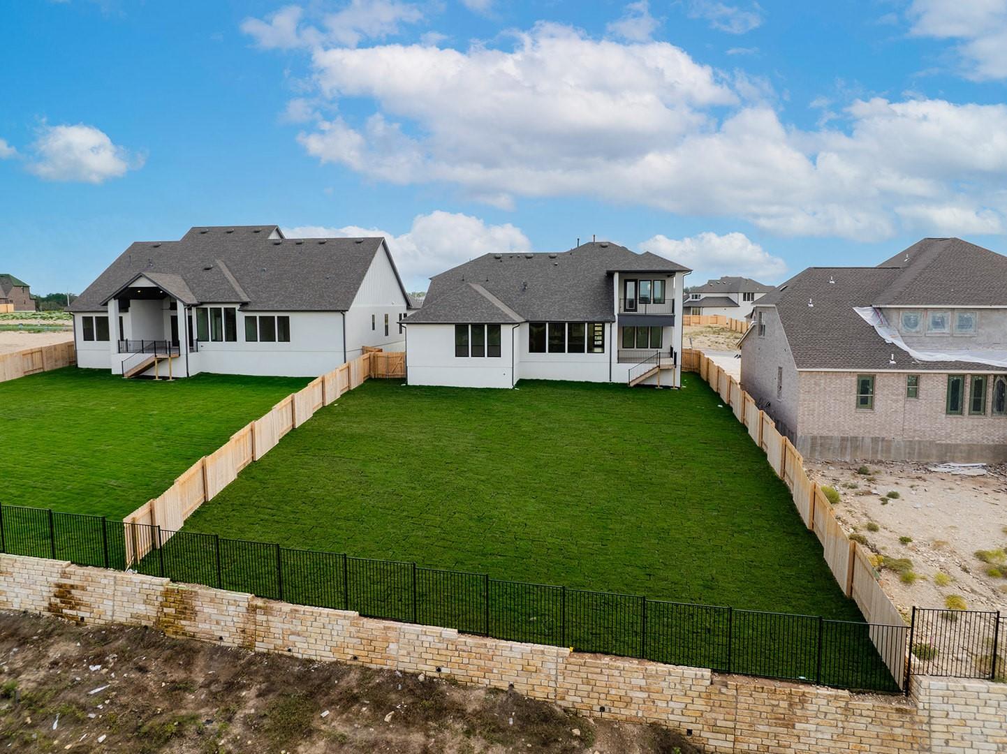 300 Yaklin Dr, Liberty Hill, TX 78642