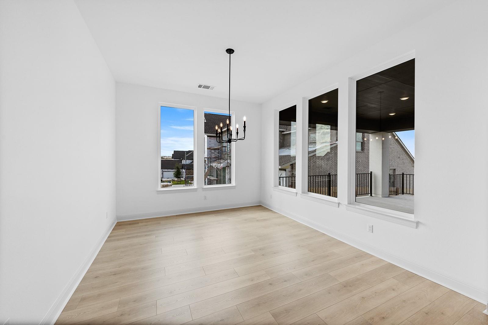 300 Yaklin Dr, Liberty Hill, TX 78642