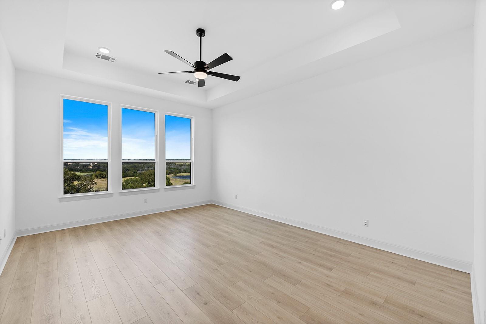 300 Yaklin Dr, Liberty Hill, TX 78642