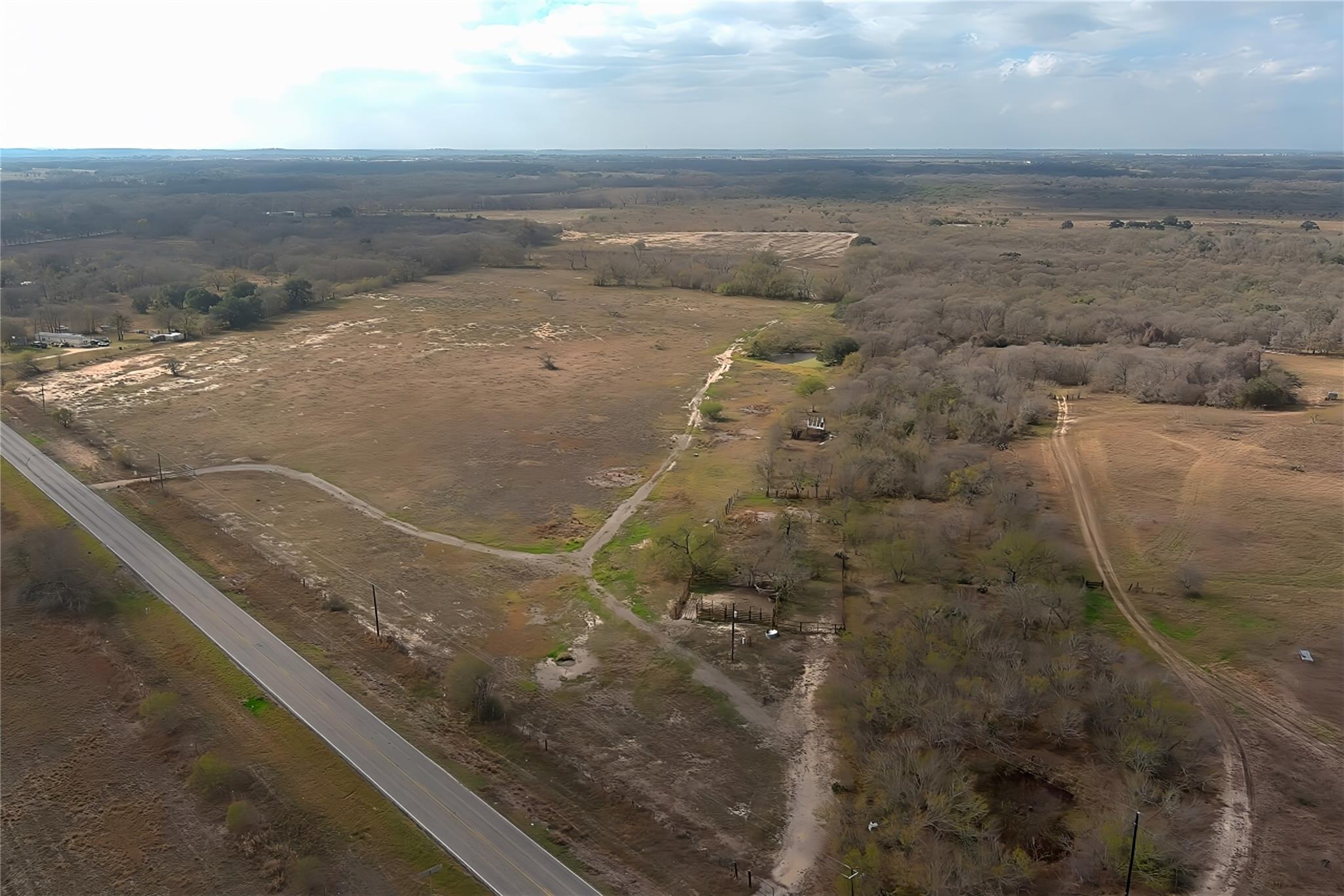 9411 FM 86 Highway, Lockhart, TX 78644