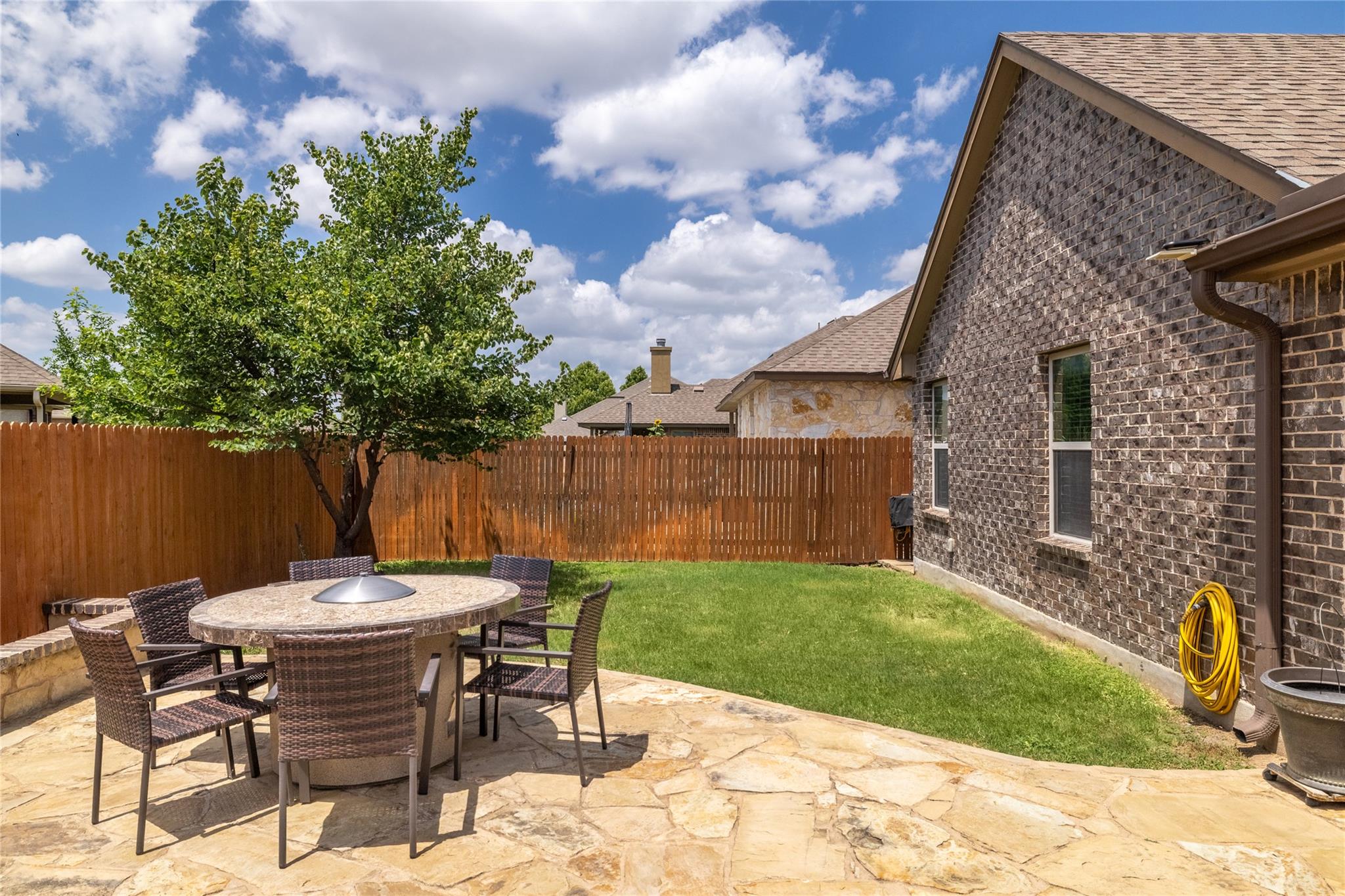 2524 Muzzie Ln, Leander, TX 78641