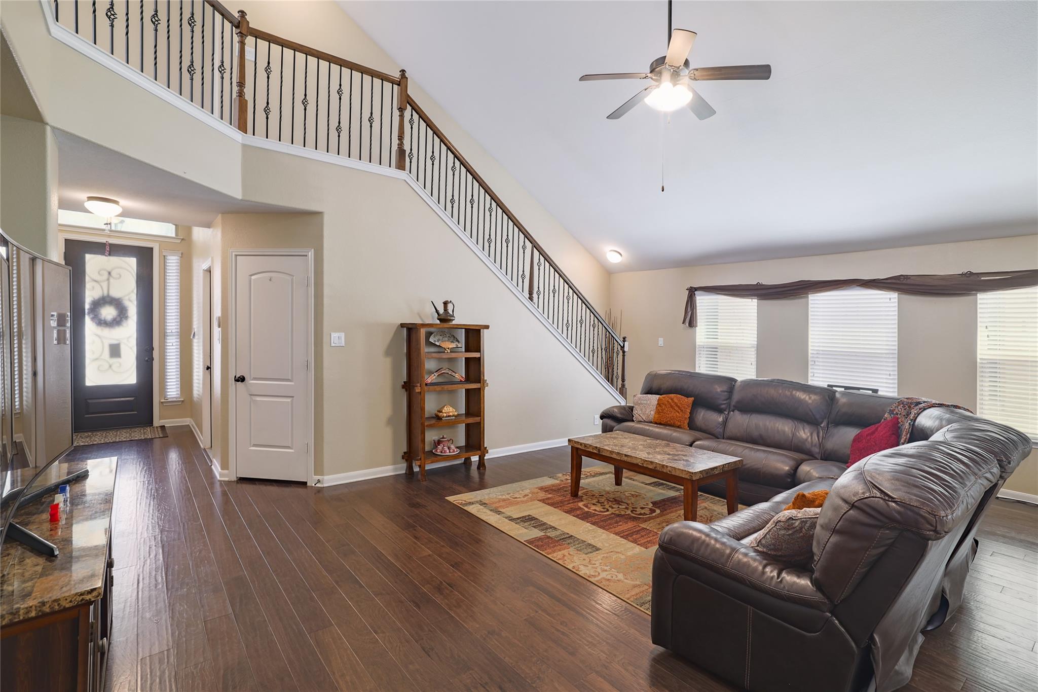 2524 Muzzie Ln, Leander, TX 78641