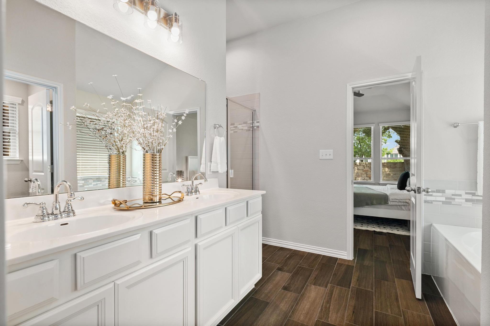 2205 Bonavista Way, Leander, TX 78641