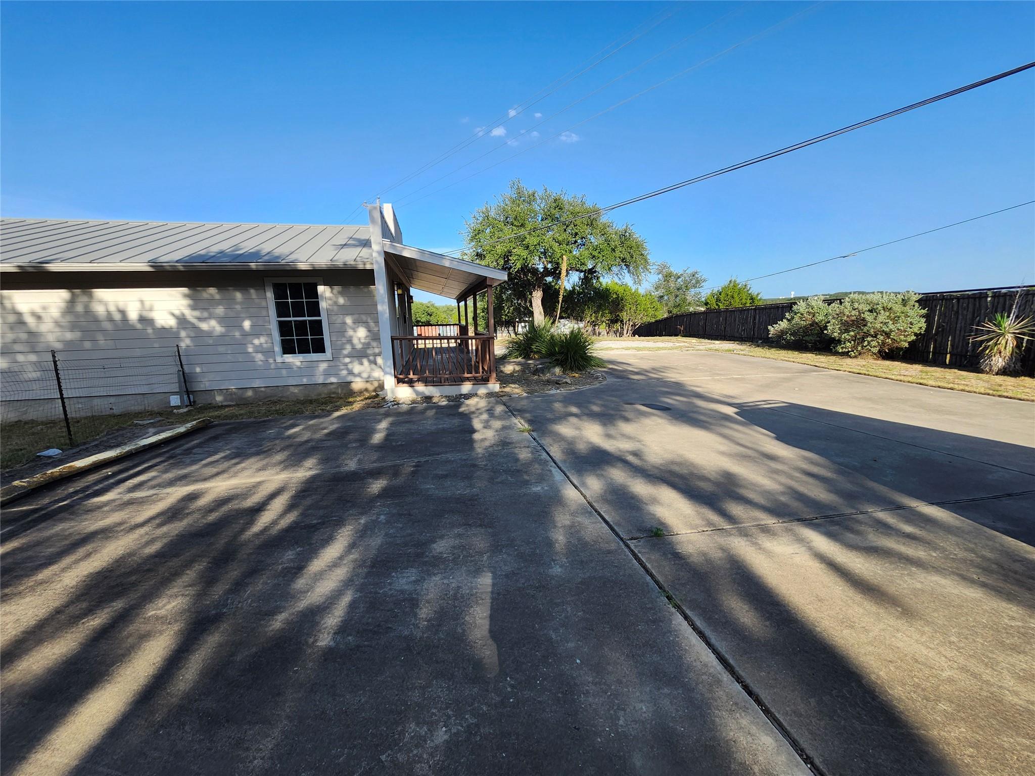 12716 Fitzhugh Rd, Austin, TX 78736