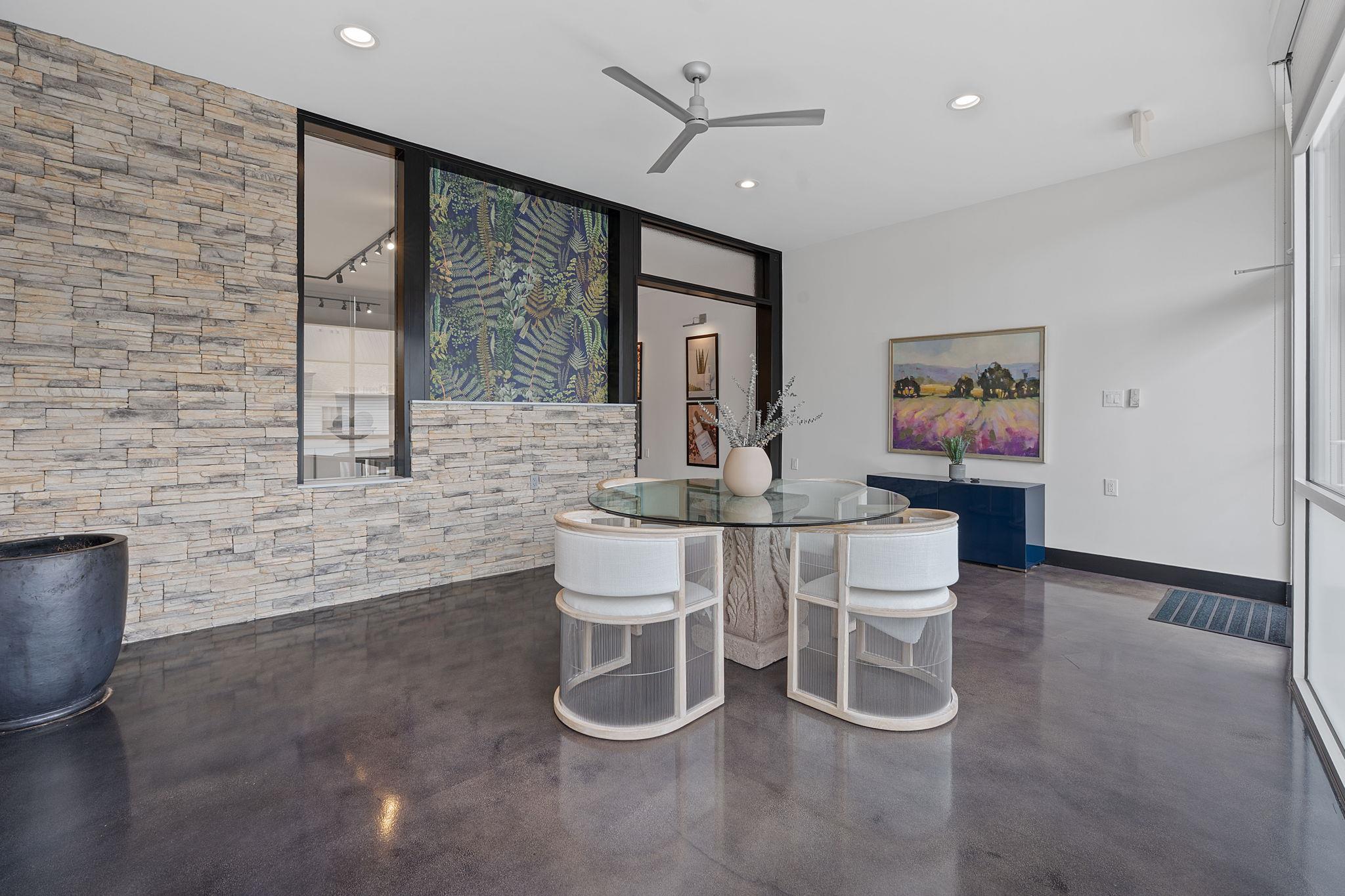 508 E 53rd St # 102, Austin, TX 78751