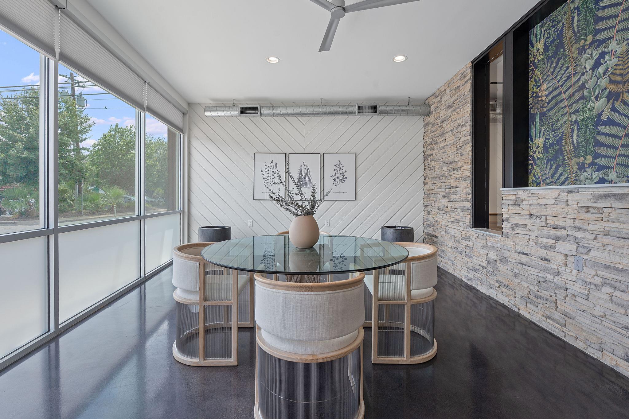 508 E 53rd St # 102, Austin, TX 78751