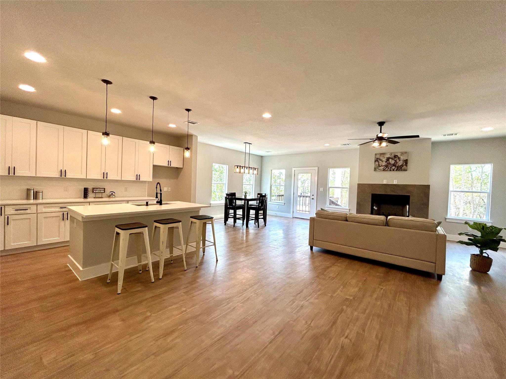 102 Halawa Ct, Bastrop, TX 78602