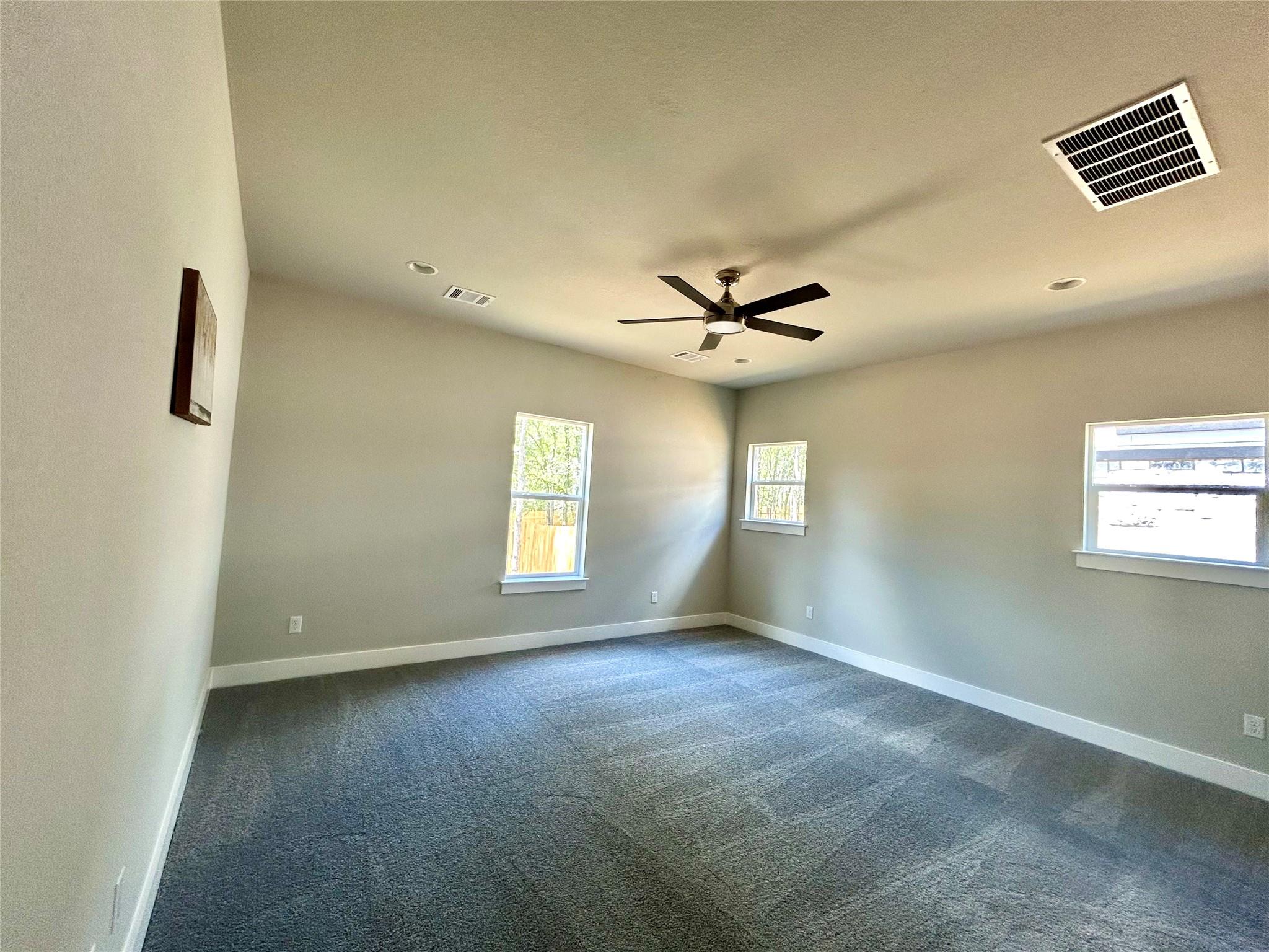 102 Halawa Ct, Bastrop, TX 78602