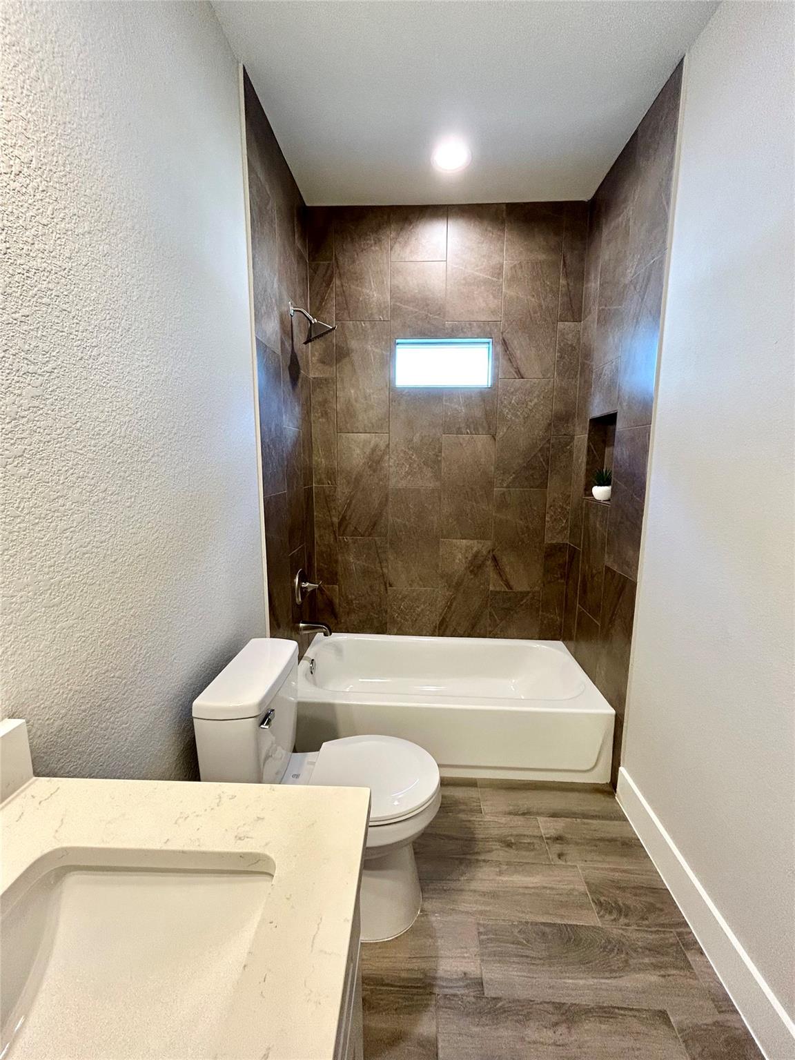 102 Halawa Ct, Bastrop, TX 78602