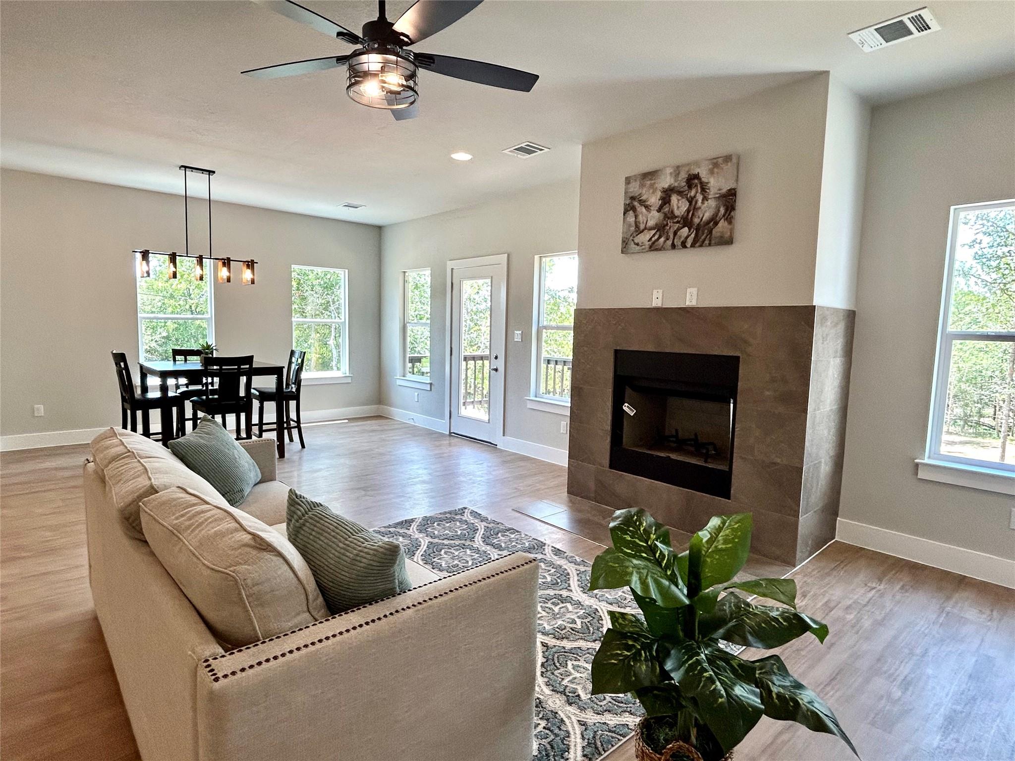 102 Halawa Ct, Bastrop, TX 78602