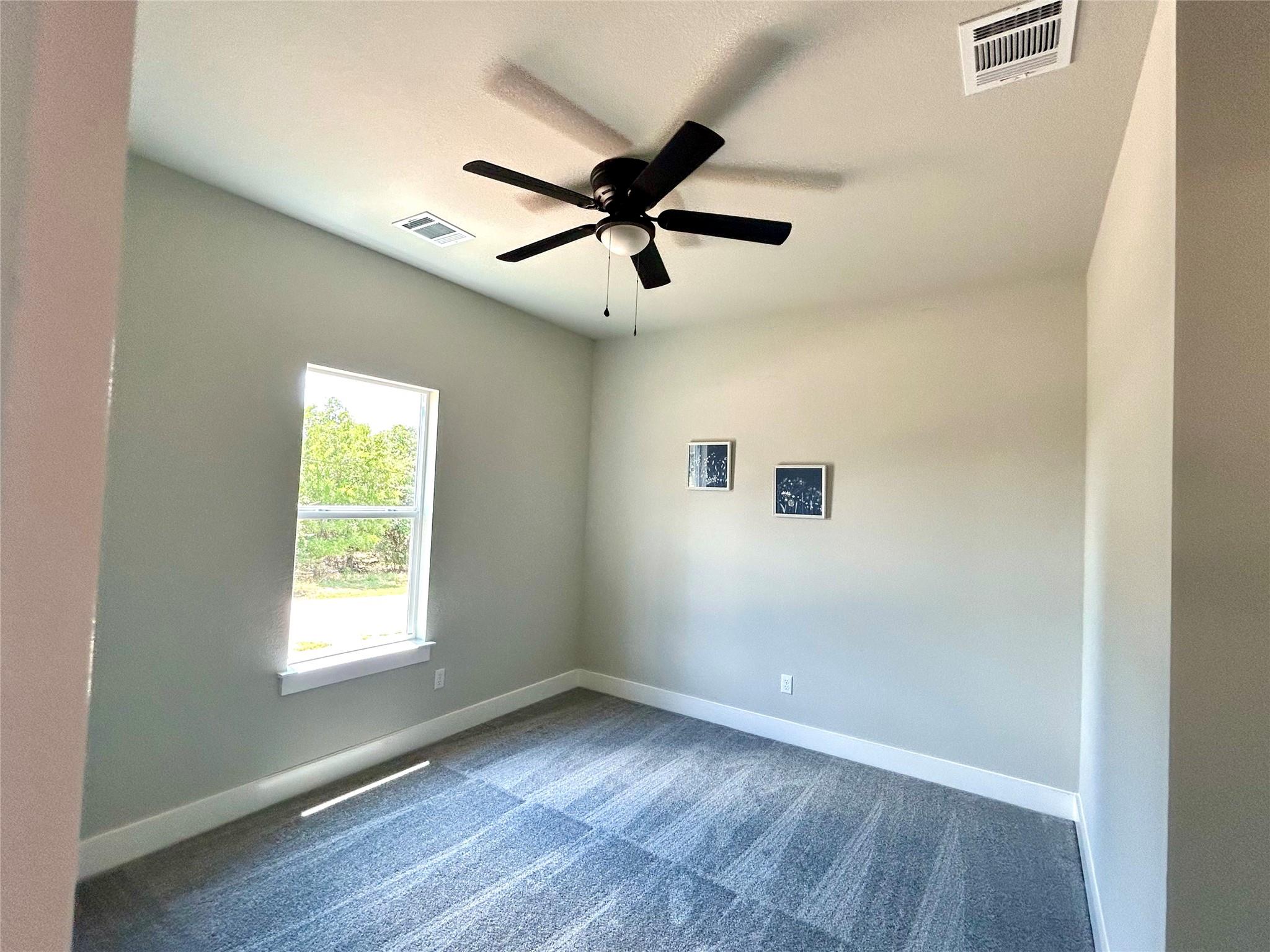 102 Halawa Ct, Bastrop, TX 78602