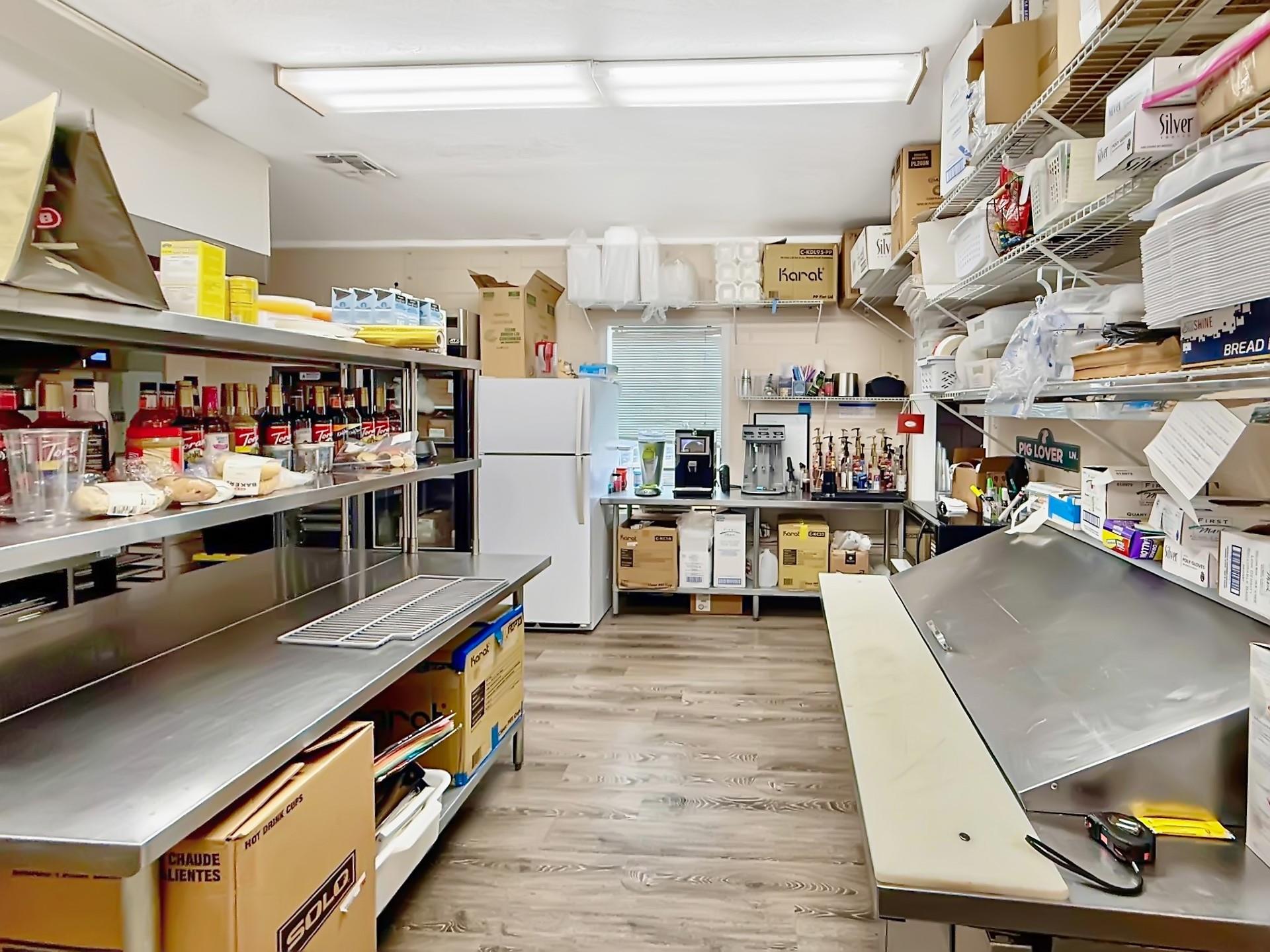 303 S Commerce St, Granger, TX 76530