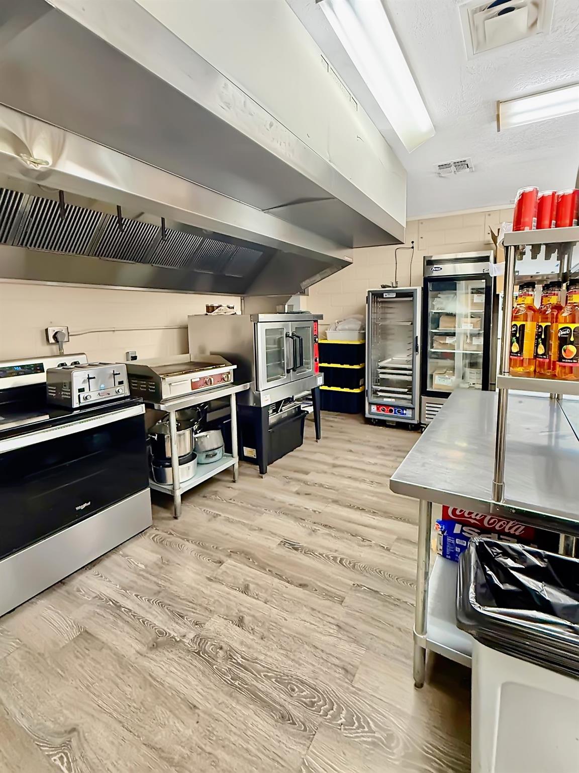 303 S Commerce St, Granger, TX 76530