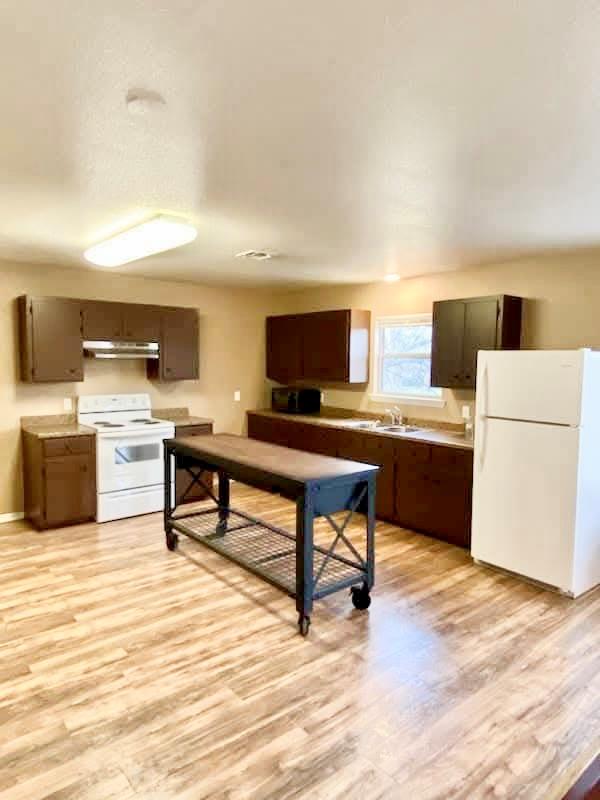 303 S Commerce St, Granger, TX 76530