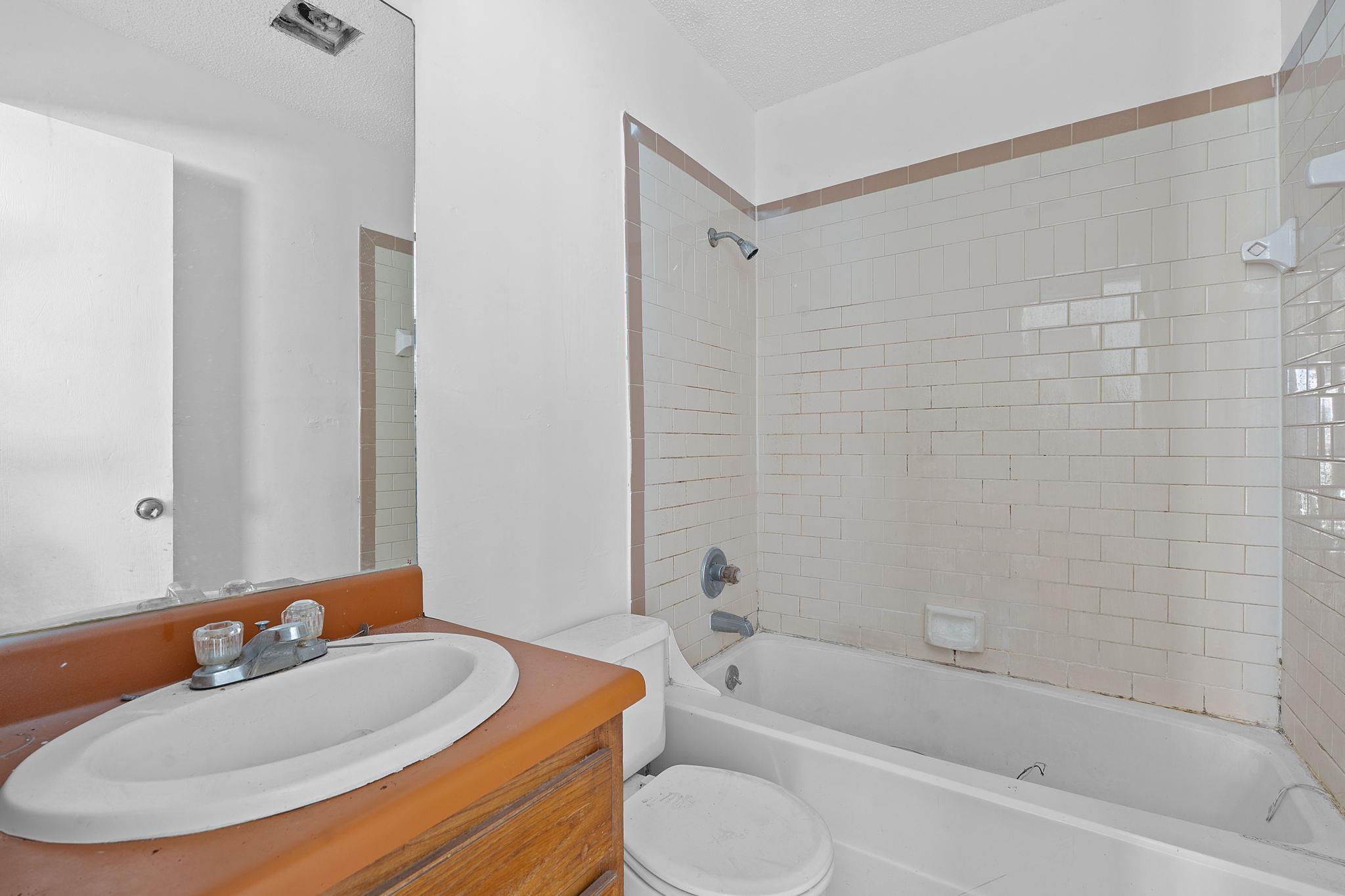 12323 Alderbrook Dr, Austin, TX 78758