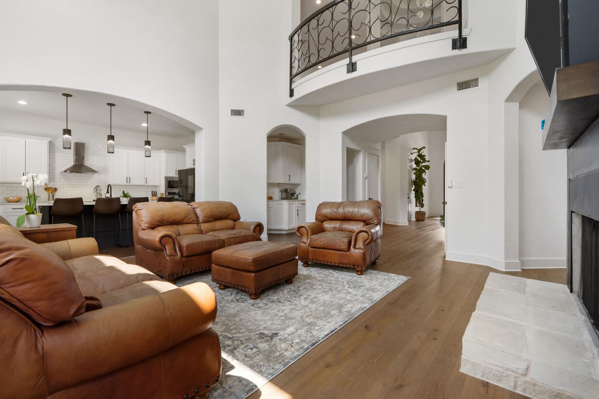 227 Heritage Oaks Dr, Cedar Creek, TX 78612