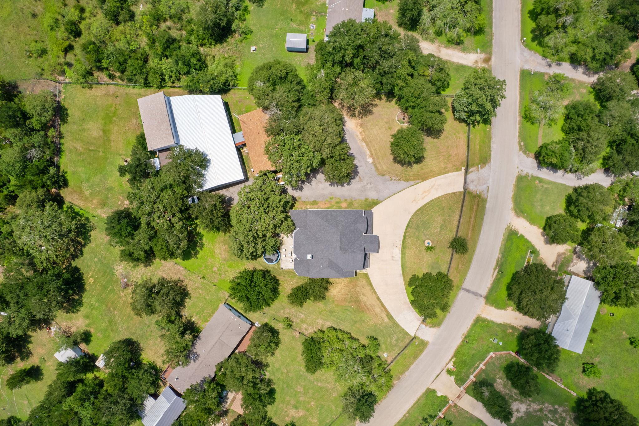 227 Heritage Oaks Dr, Cedar Creek, TX 78612
