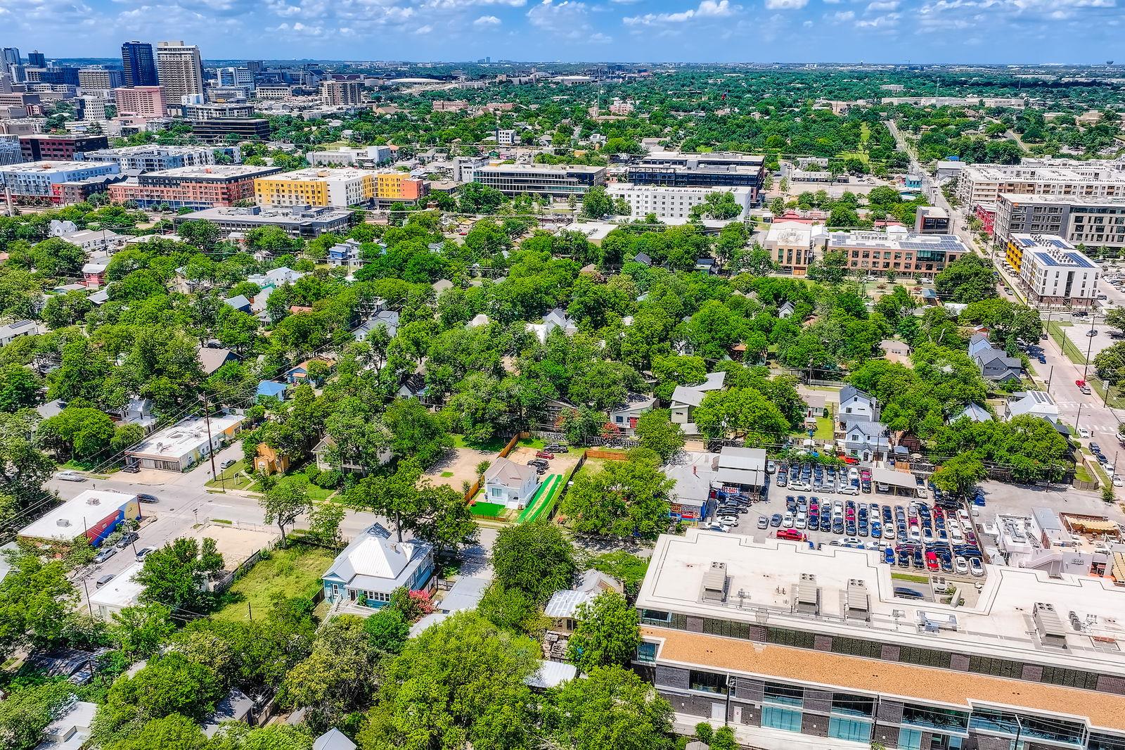 1409 E Cesar Chavez Blvd, Austin, TX 78702