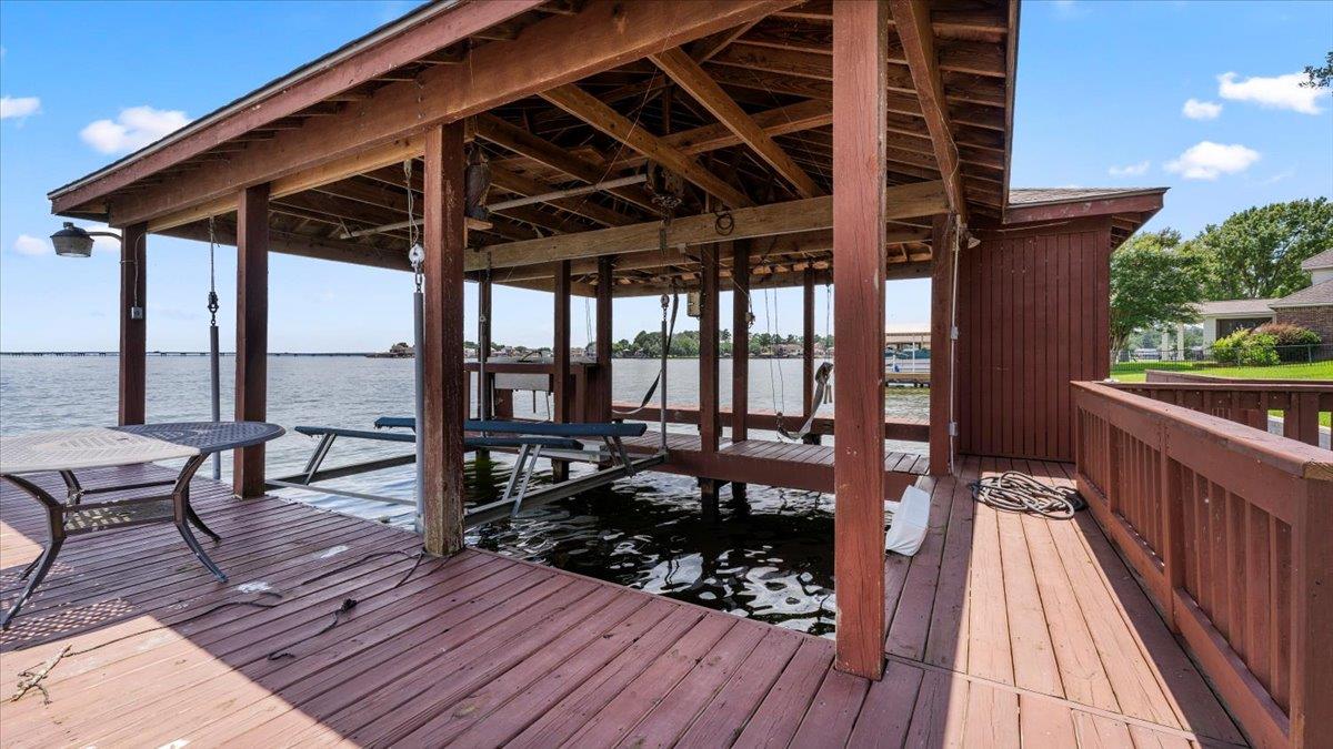 16447 Hunters Trl, Montgomery, TX 77356