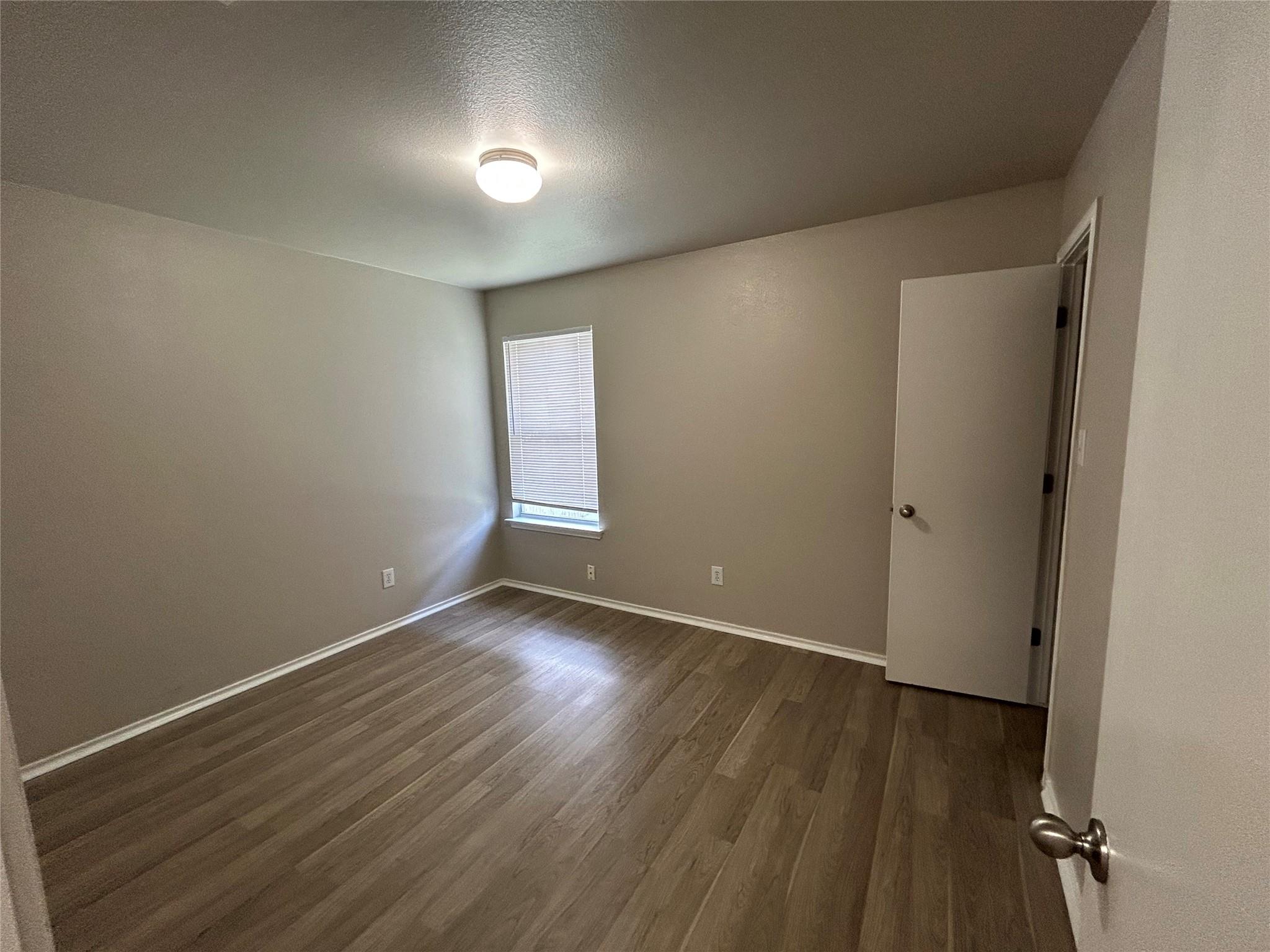 2101 Whistling Way, Taylor, TX 76574