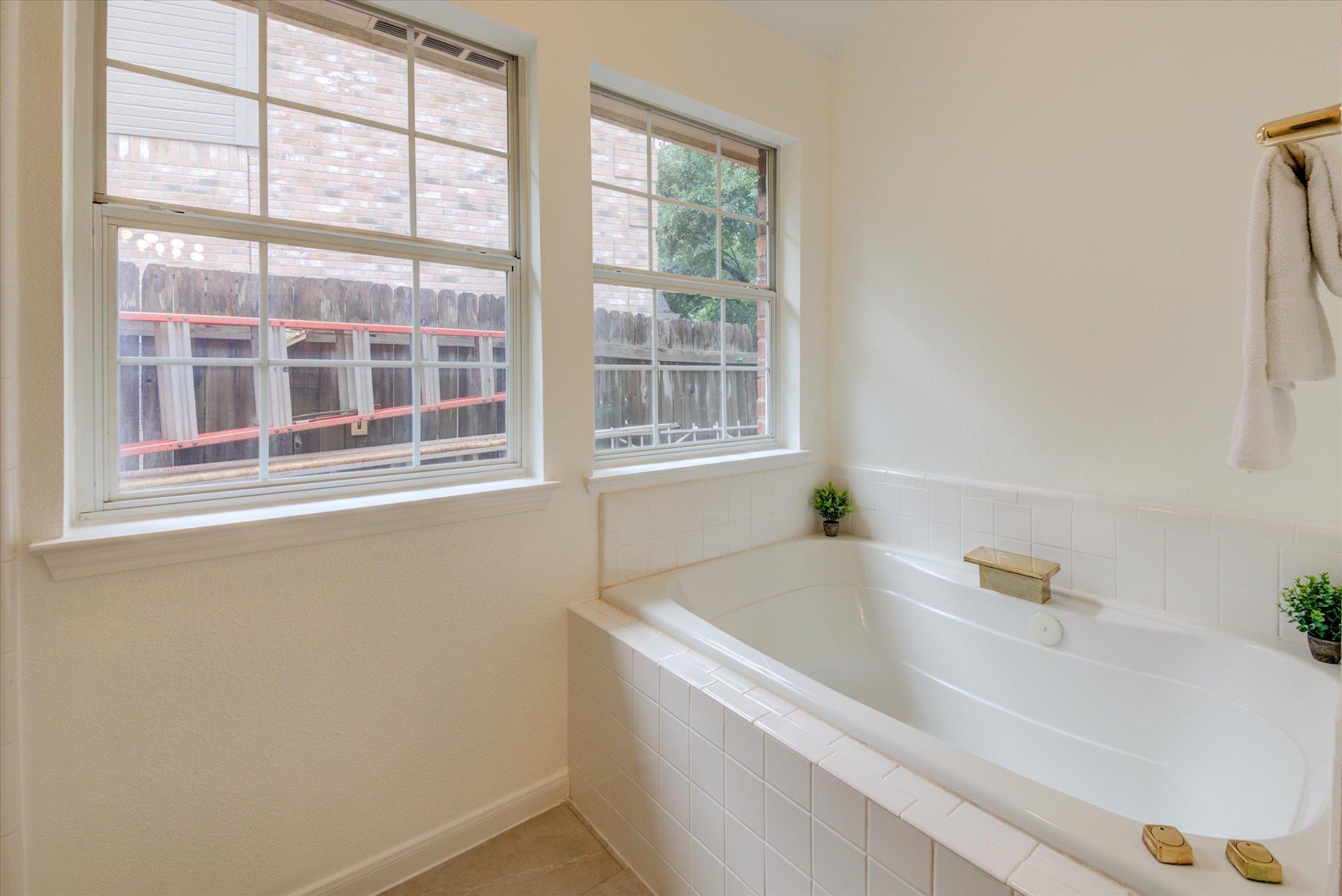 6604 Donner Cv, Austin, TX 78749