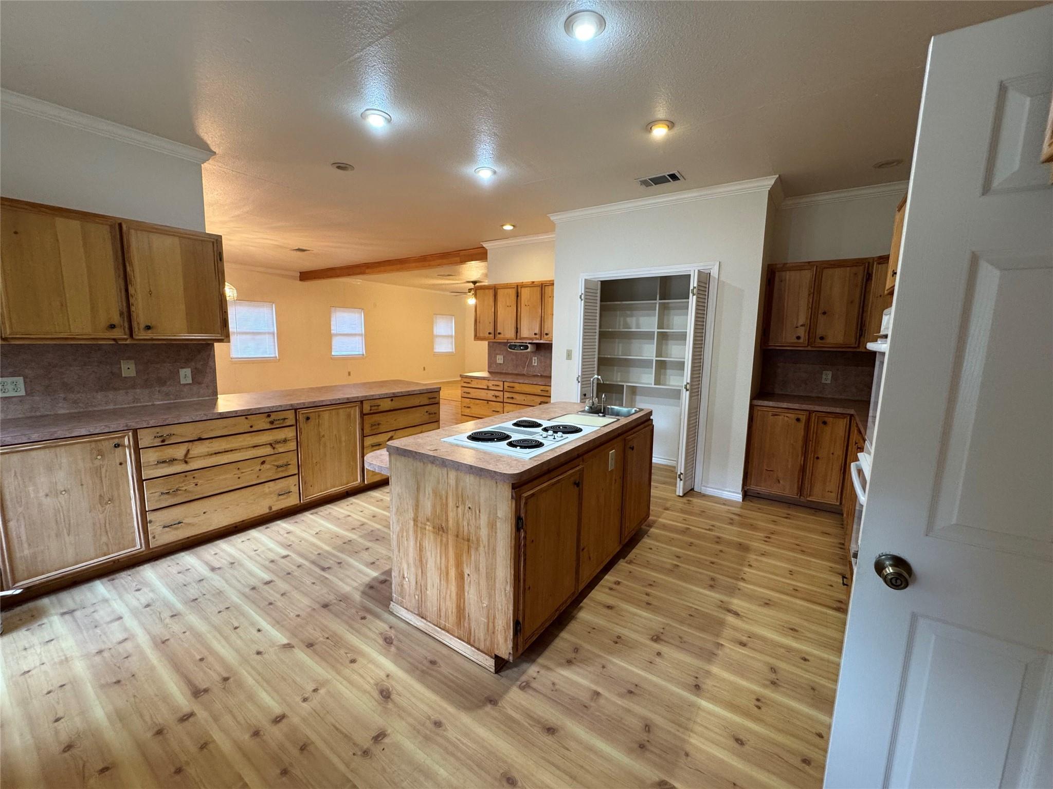 5054 Old Goforth Rd, Buda, TX 78610