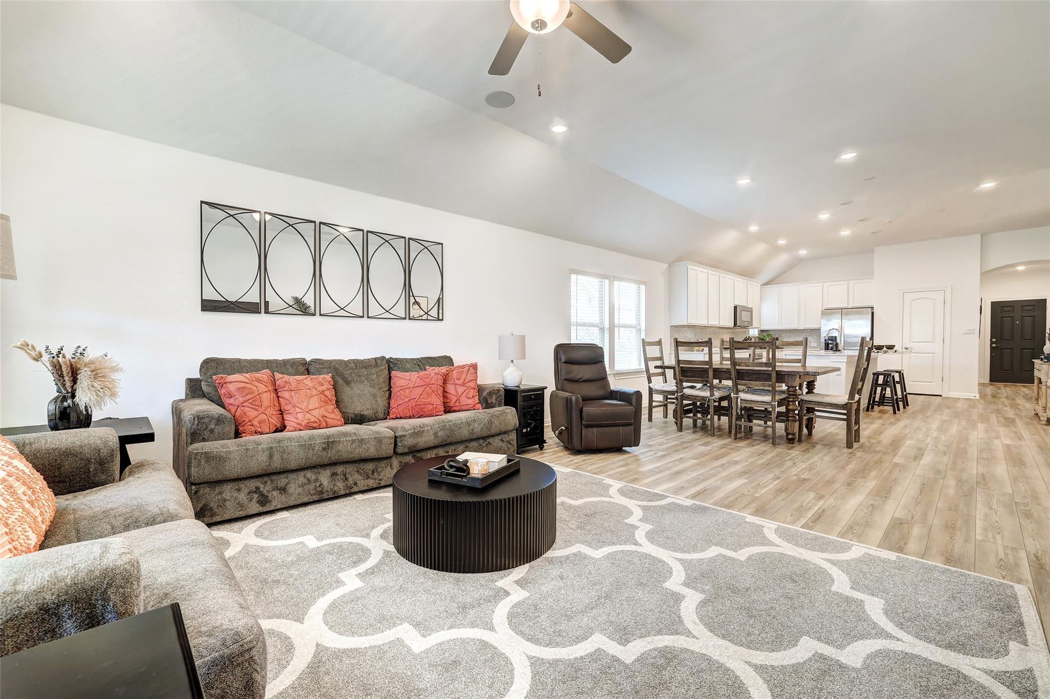 112 Silver Ridge Dr, Georgetown, TX 78633