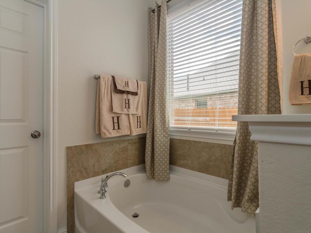 3638 Esperanza Dr, Round Rock, TX 78665
