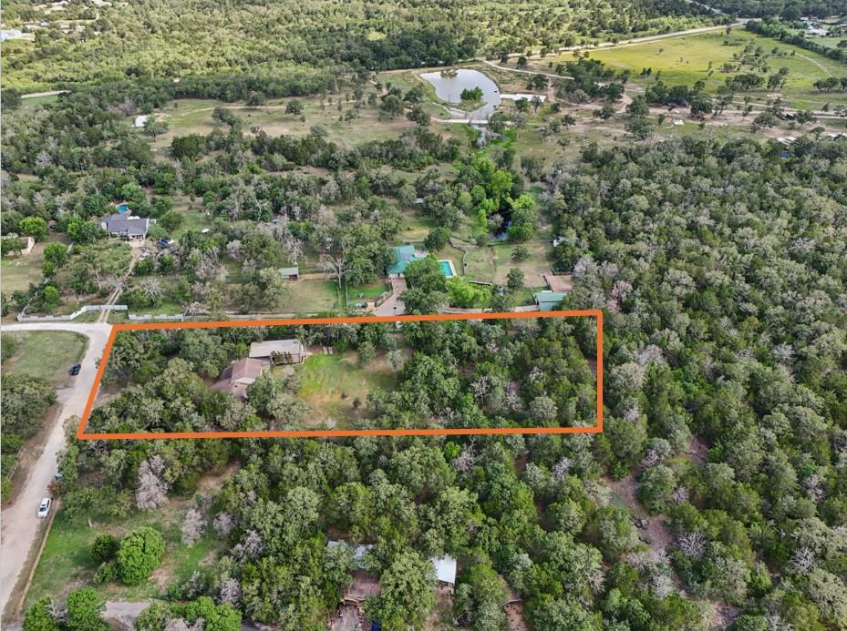 148 Oak Ridge Dr, Cedar Creek, TX 78612