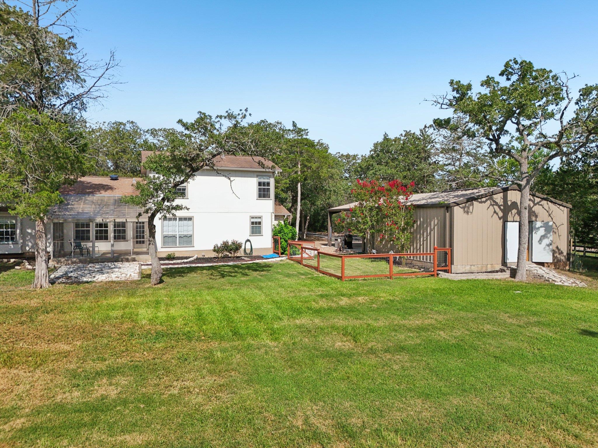 148 Oak Ridge Dr, Cedar Creek, TX 78612