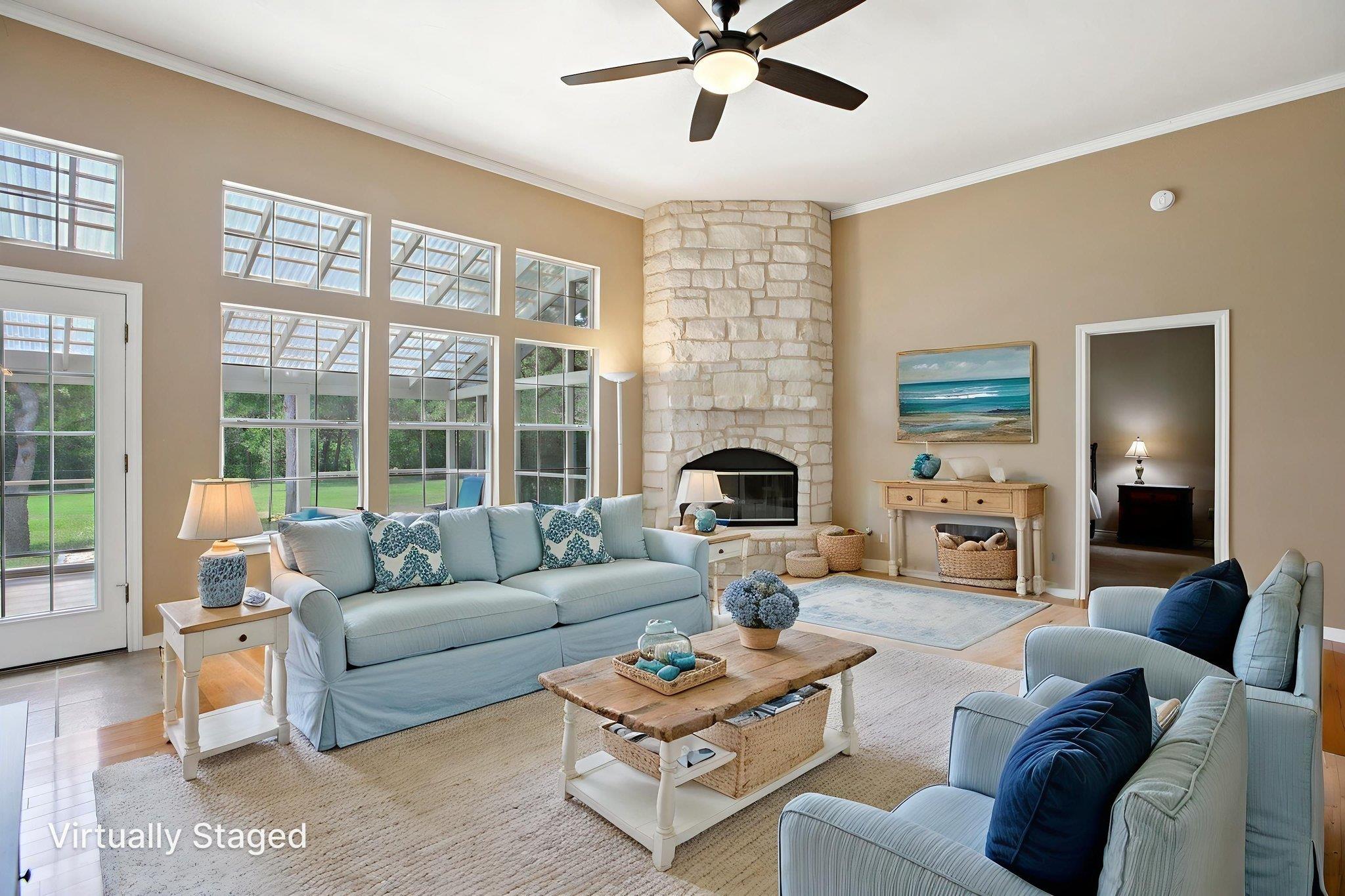 148 Oak Ridge Dr, Cedar Creek, TX 78612