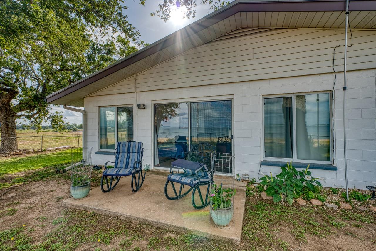 106 Chuckwagon, Burnet, TX 78611