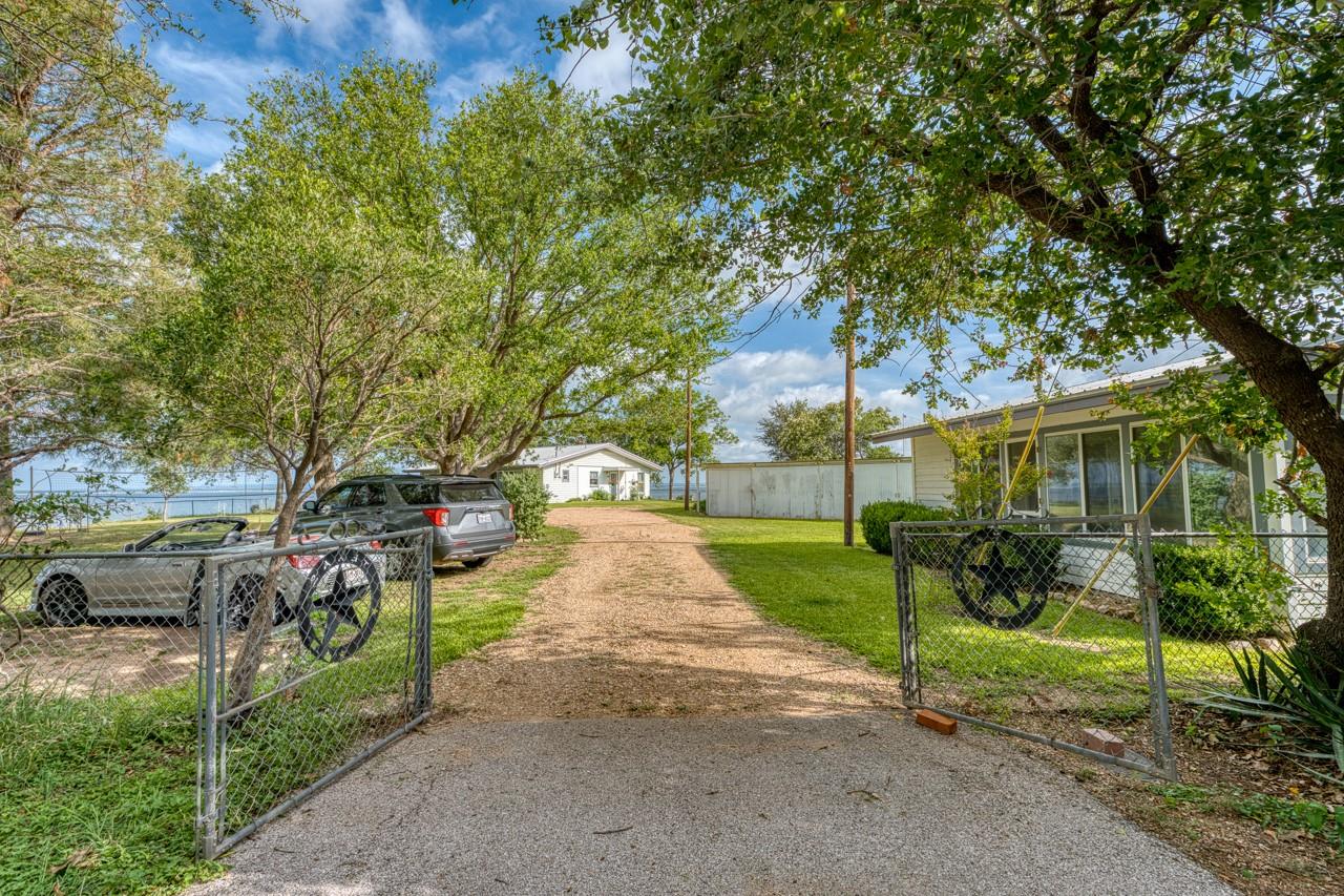 106 Chuckwagon, Burnet, TX 78611
