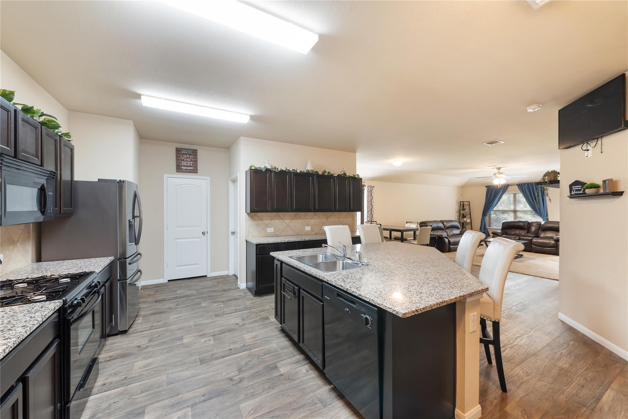 19408 Great Falls Dr, Manor, TX 78653