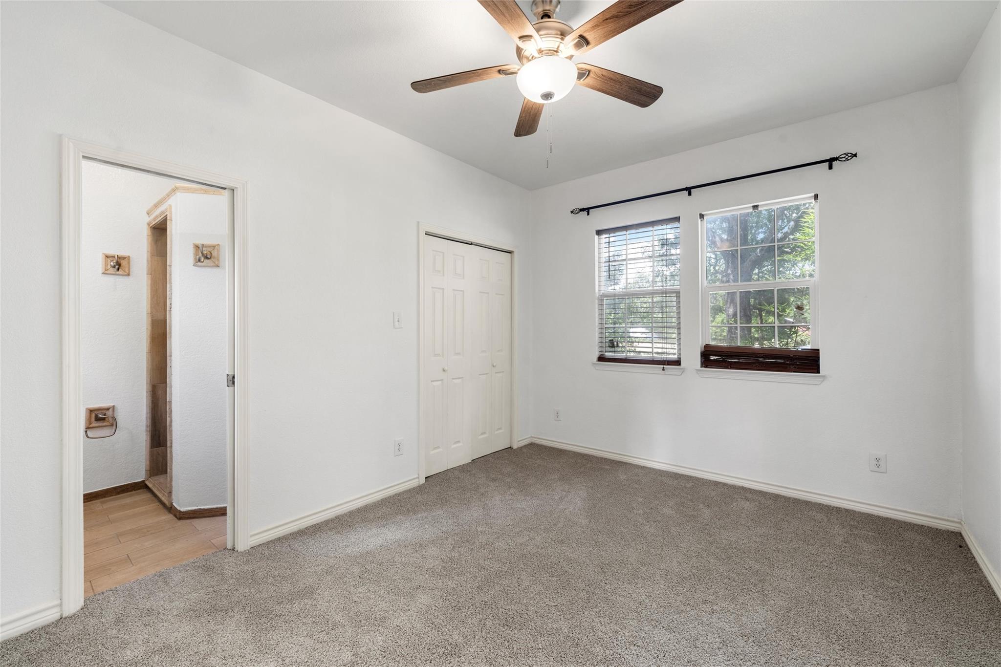 703 N Wilcox St, Rockdale, TX 76567