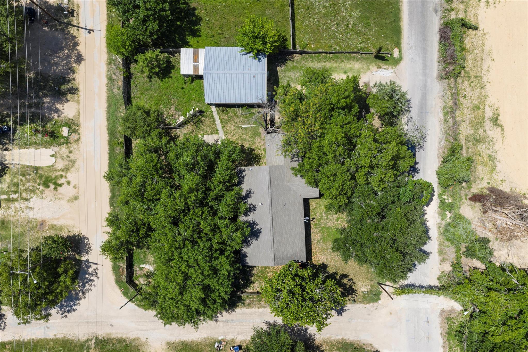 703 N Wilcox St, Rockdale, TX 76567