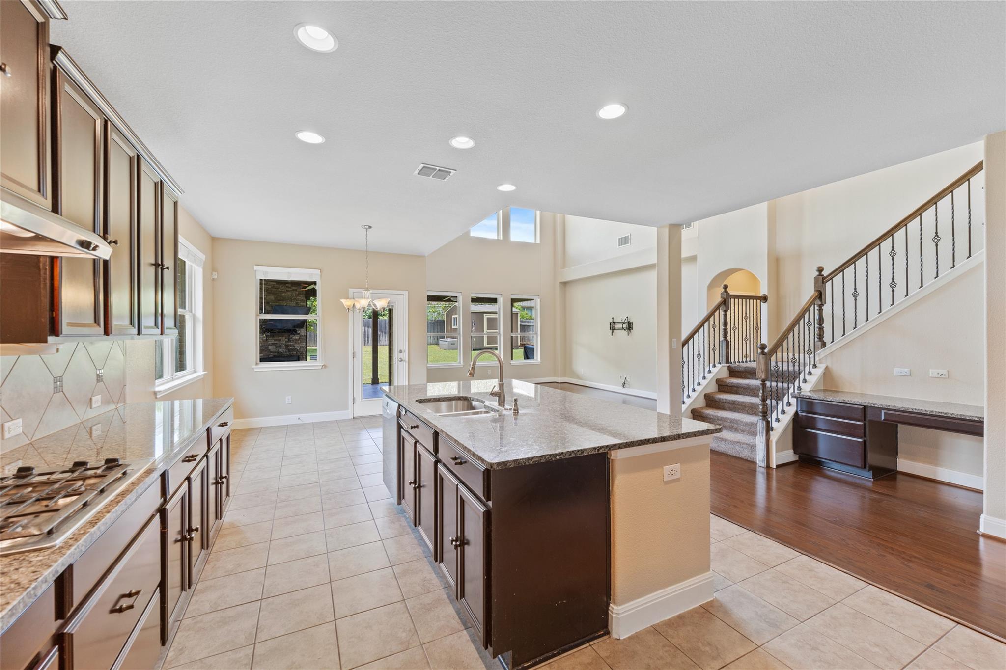 1016 Fred Couples Ct, Round Rock, TX 78664
