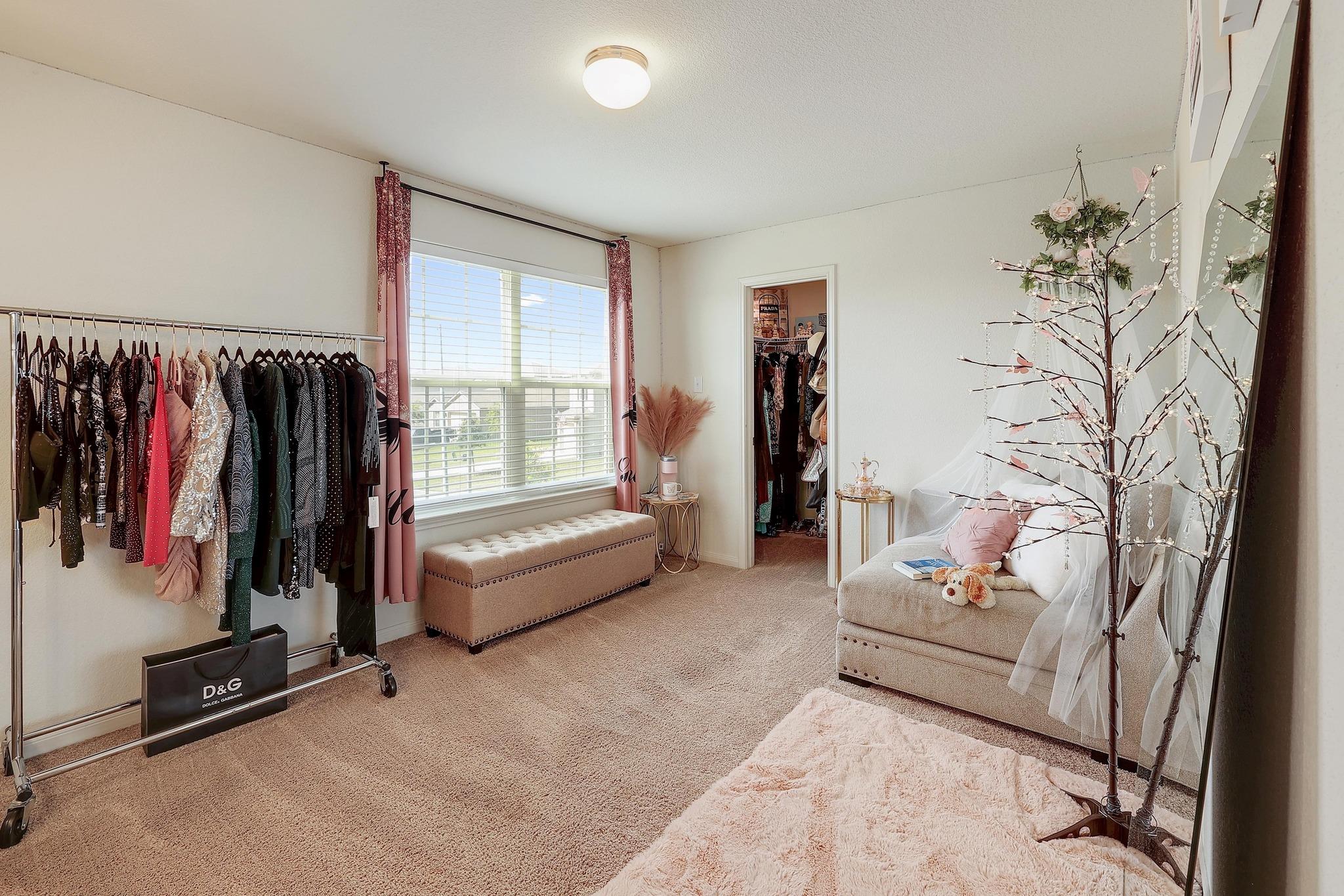 660 Yearwood Ln, Jarrell, TX 76537