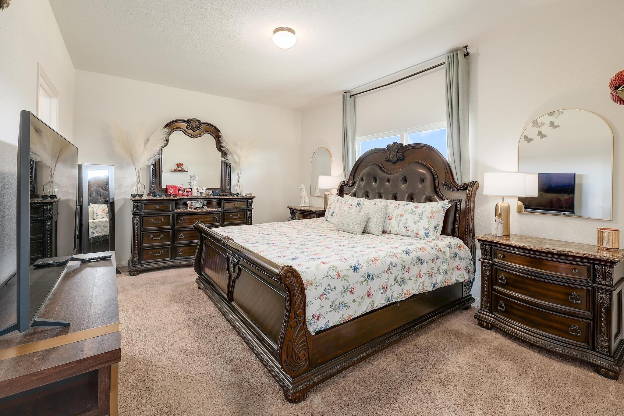 660 Yearwood Ln, Jarrell, TX 76537