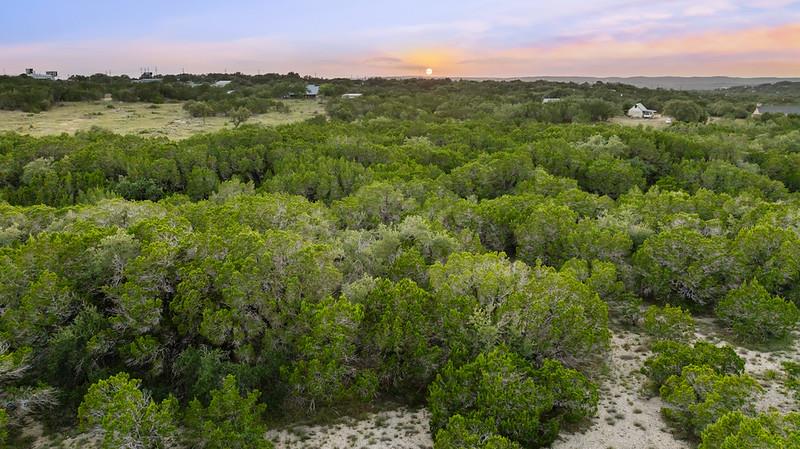 4000 Crawford Rd, Spicewood, TX 78669