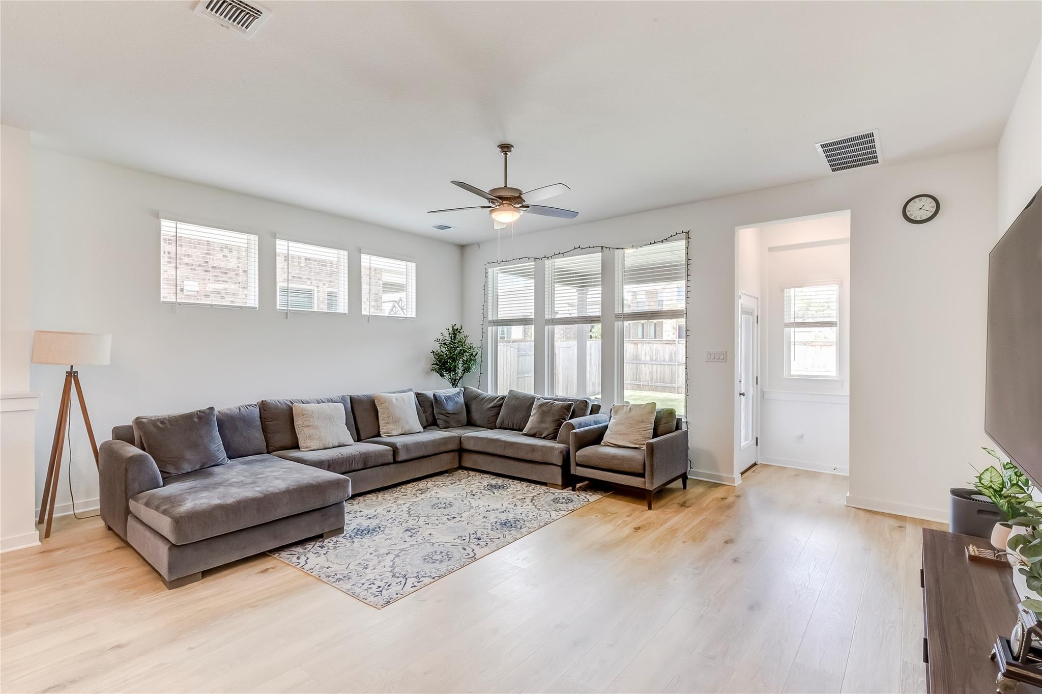 961 Oak Chase Way # 40, Leander, TX 78641