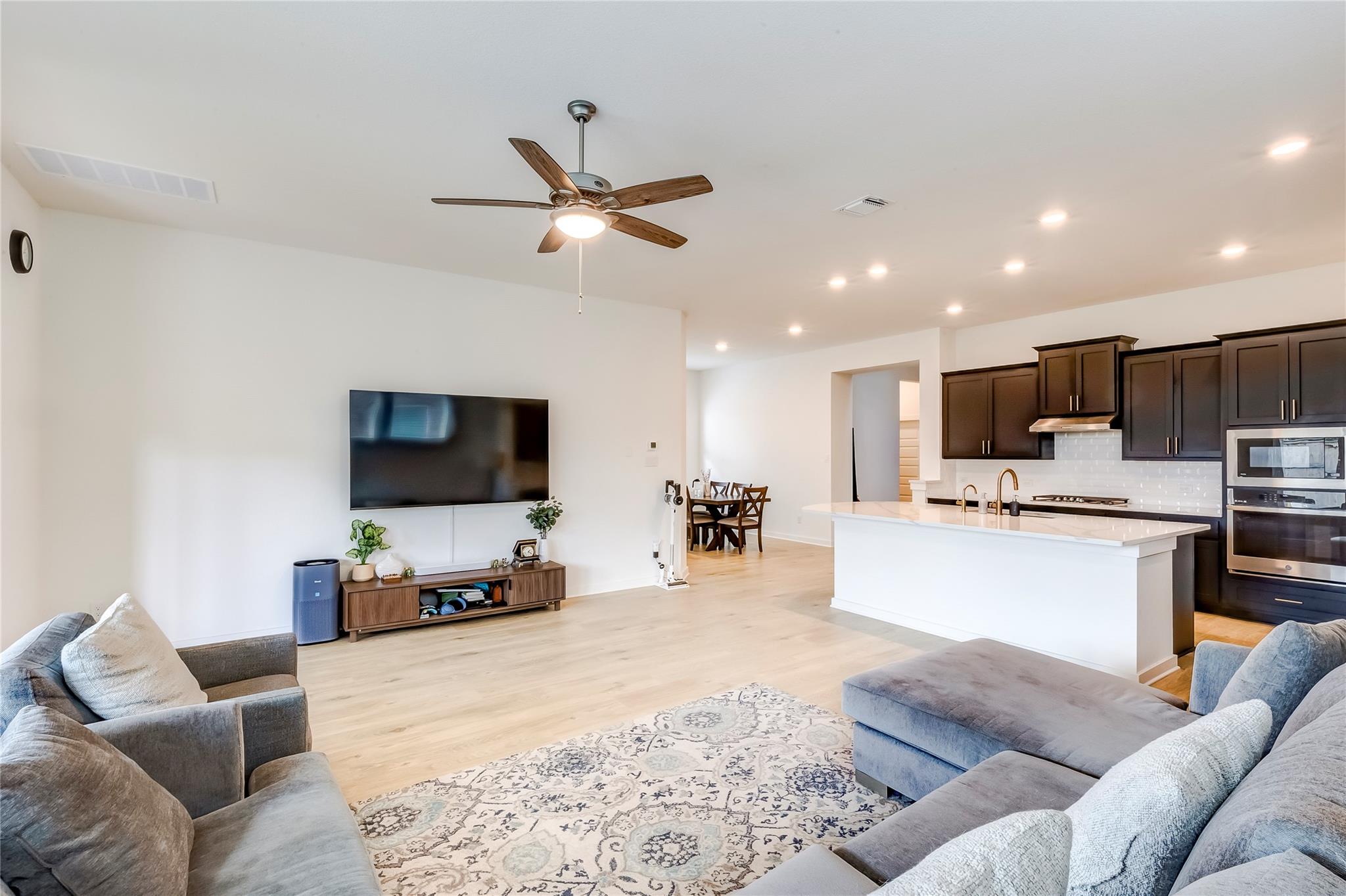 961 Oak Chase Way # 40, Leander, TX 78641