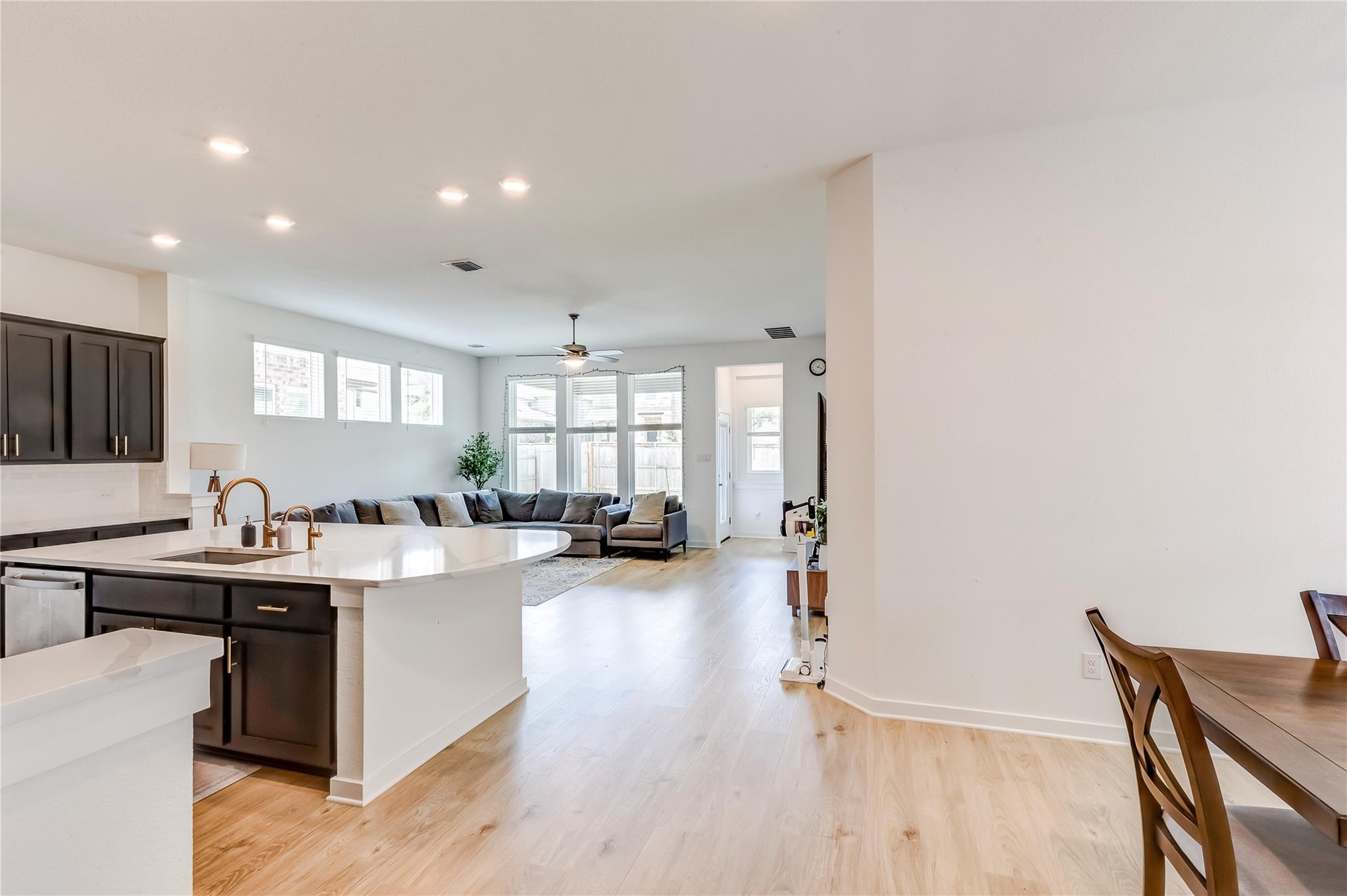 961 Oak Chase Way # 40, Leander, TX 78641