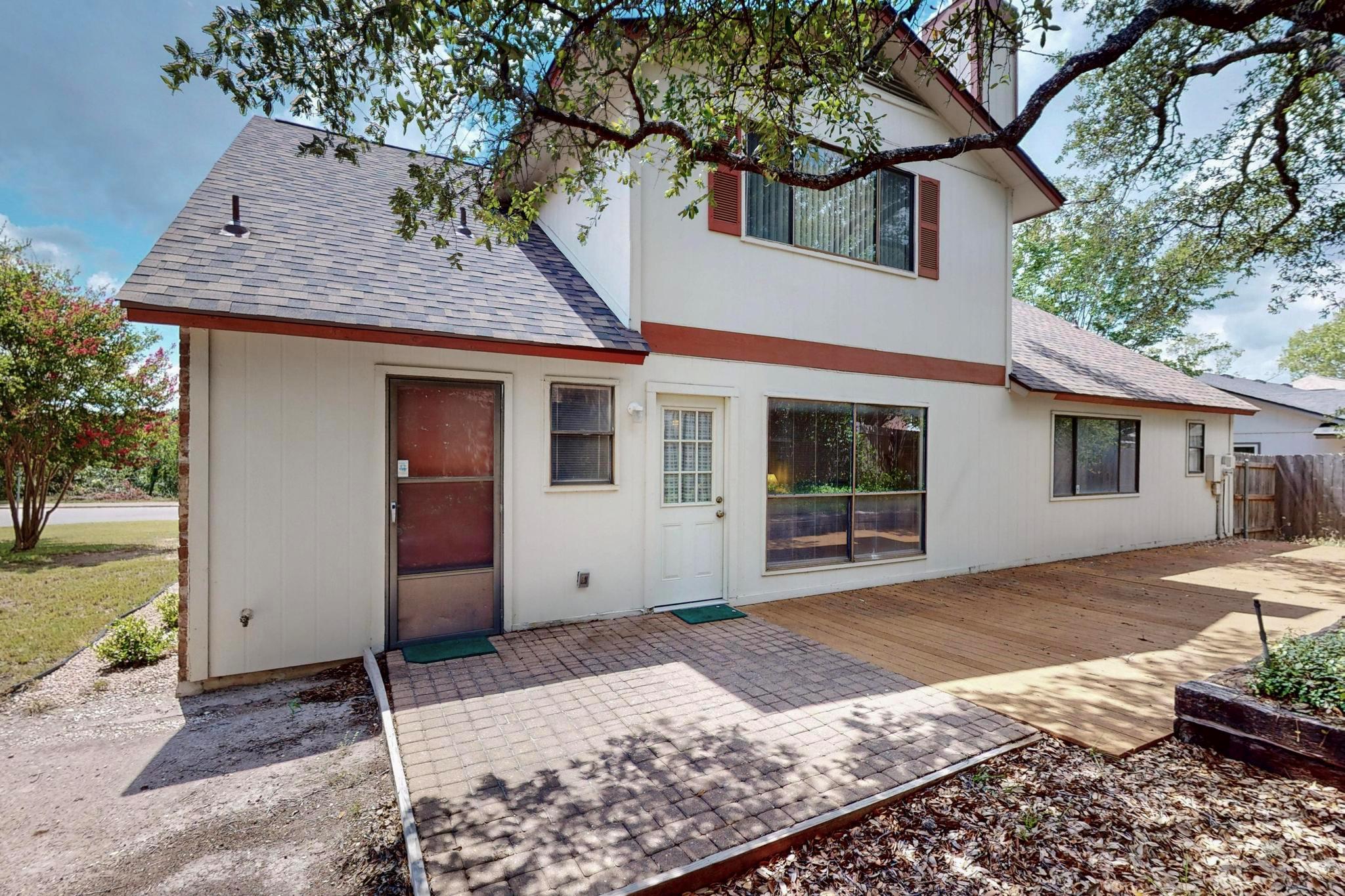 12062 Lincolnshire Dr, Austin, TX 78758