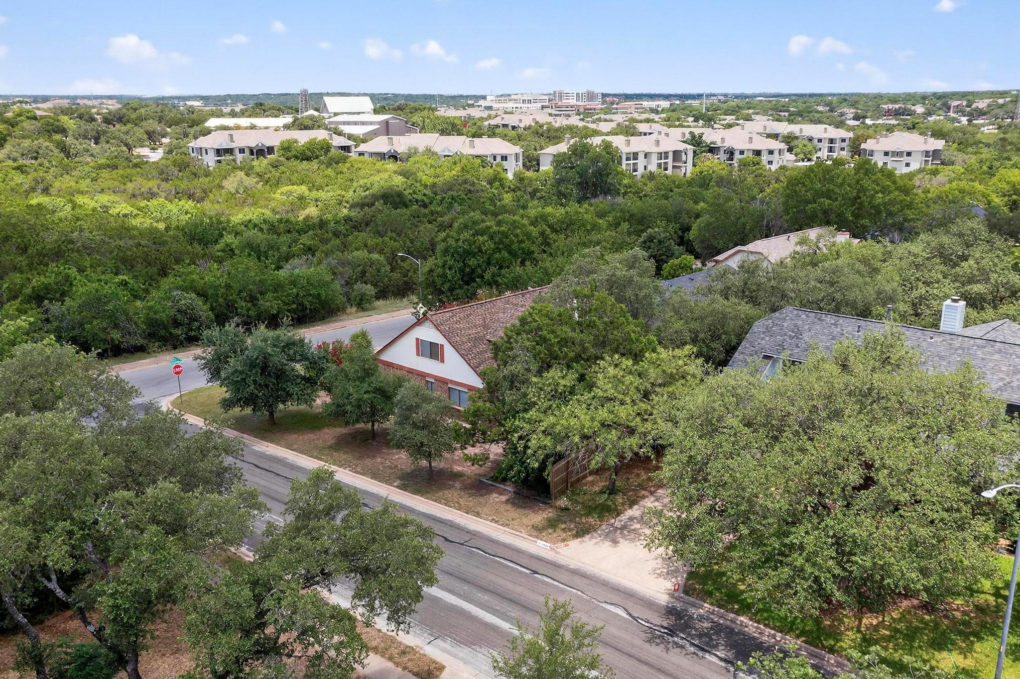 12062 Lincolnshire Dr, Austin, TX 78758
