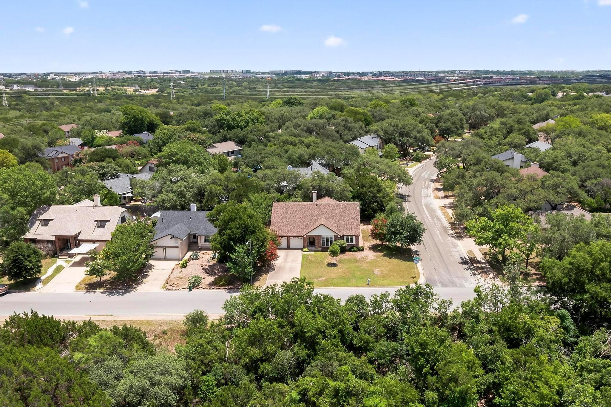 12062 Lincolnshire Dr, Austin, TX 78758