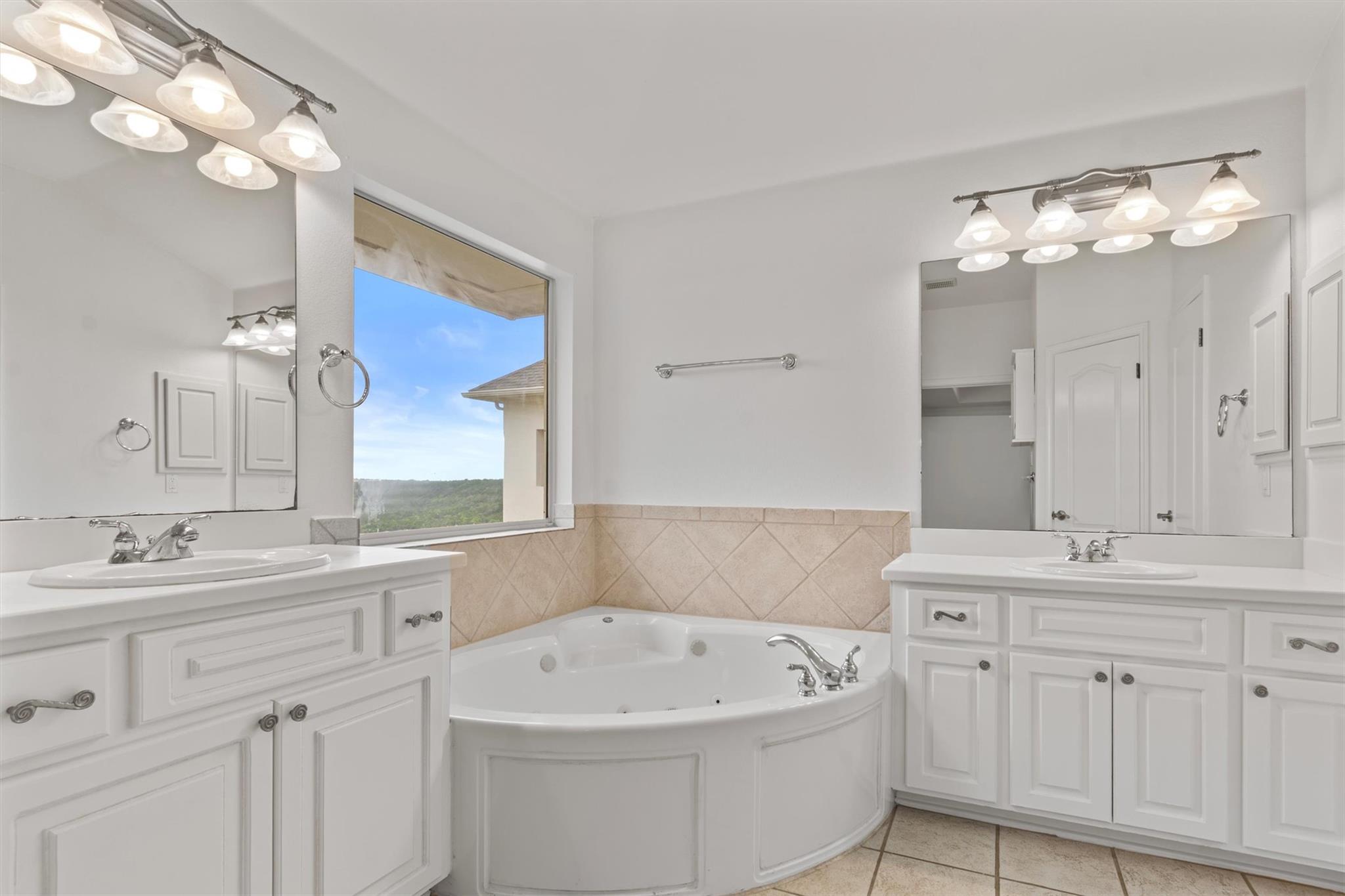 5724 Brittlyns Ct, Austin, TX 78730