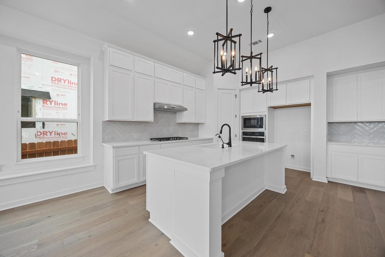 8109 Royal Mint Cv, Lago Vista, TX 78645
