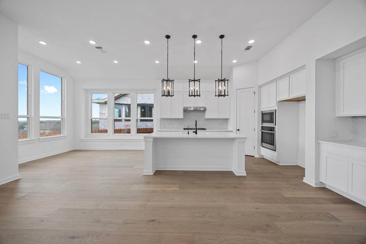 8109 Royal Mint Cv, Lago Vista, TX 78645
