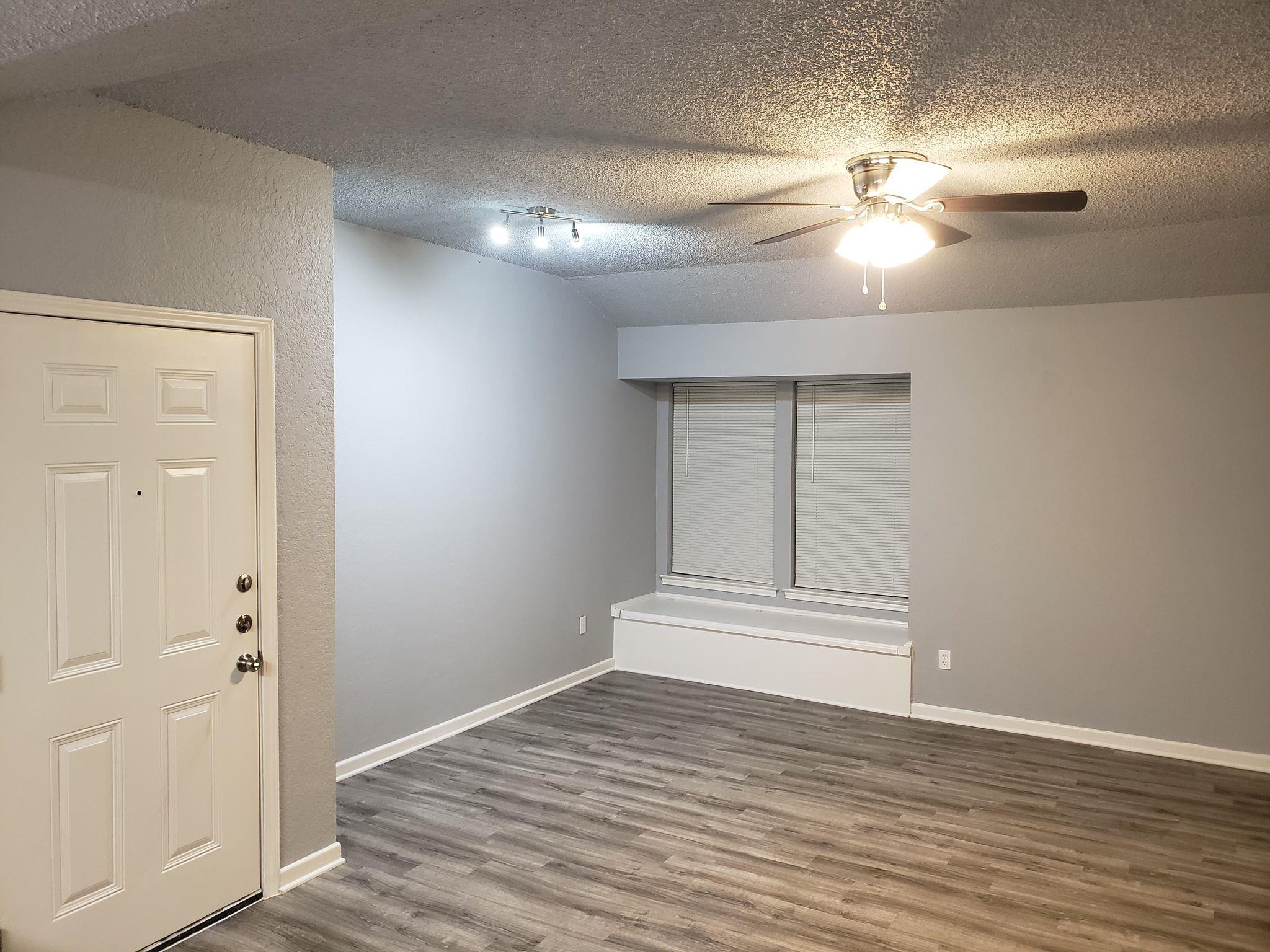 1221 W Hopkins St # 11, San Marcos, TX 78666